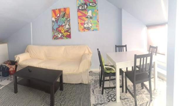 Three-Bedroom Apartment photo 2