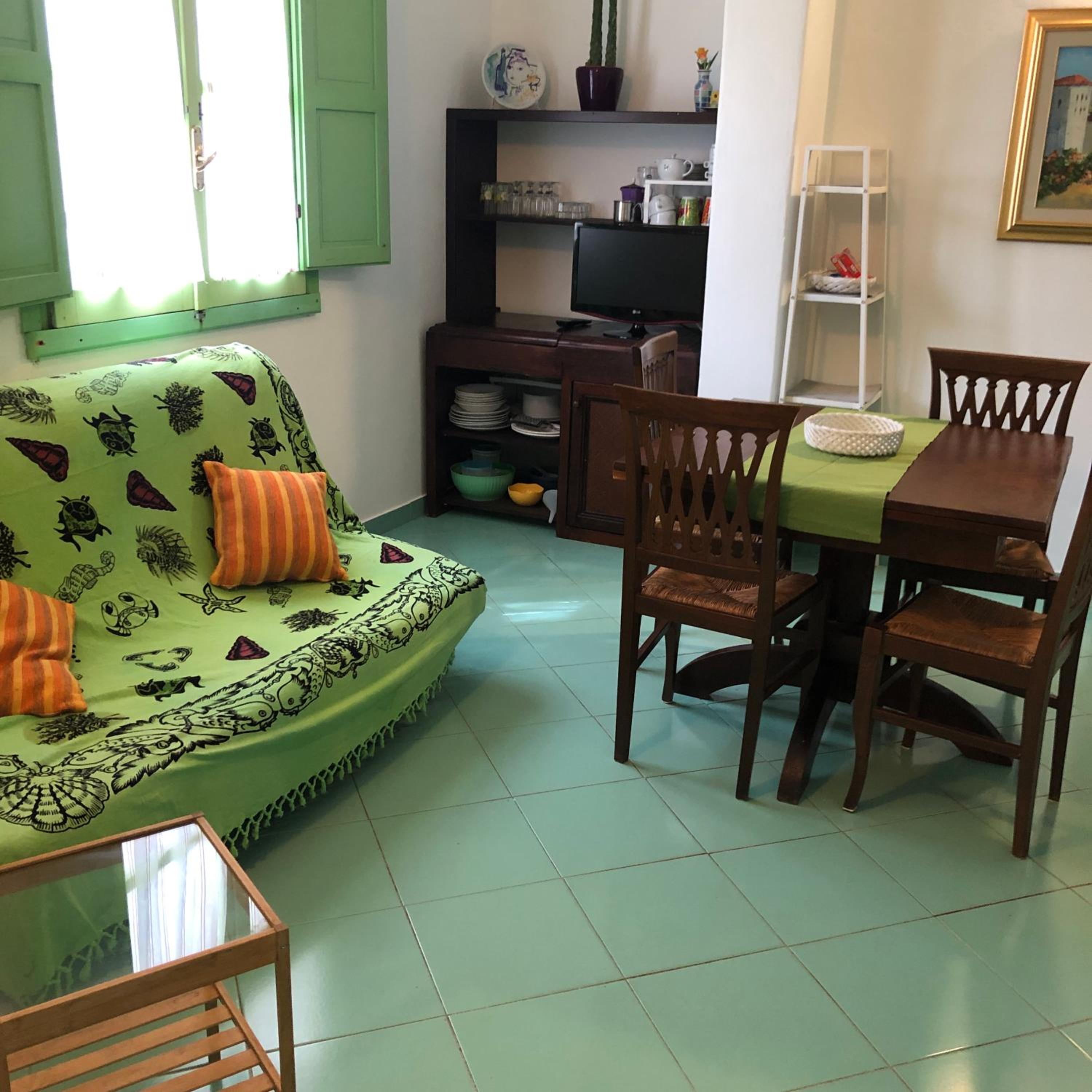 Two-Bedroom Apartment - Photo 19