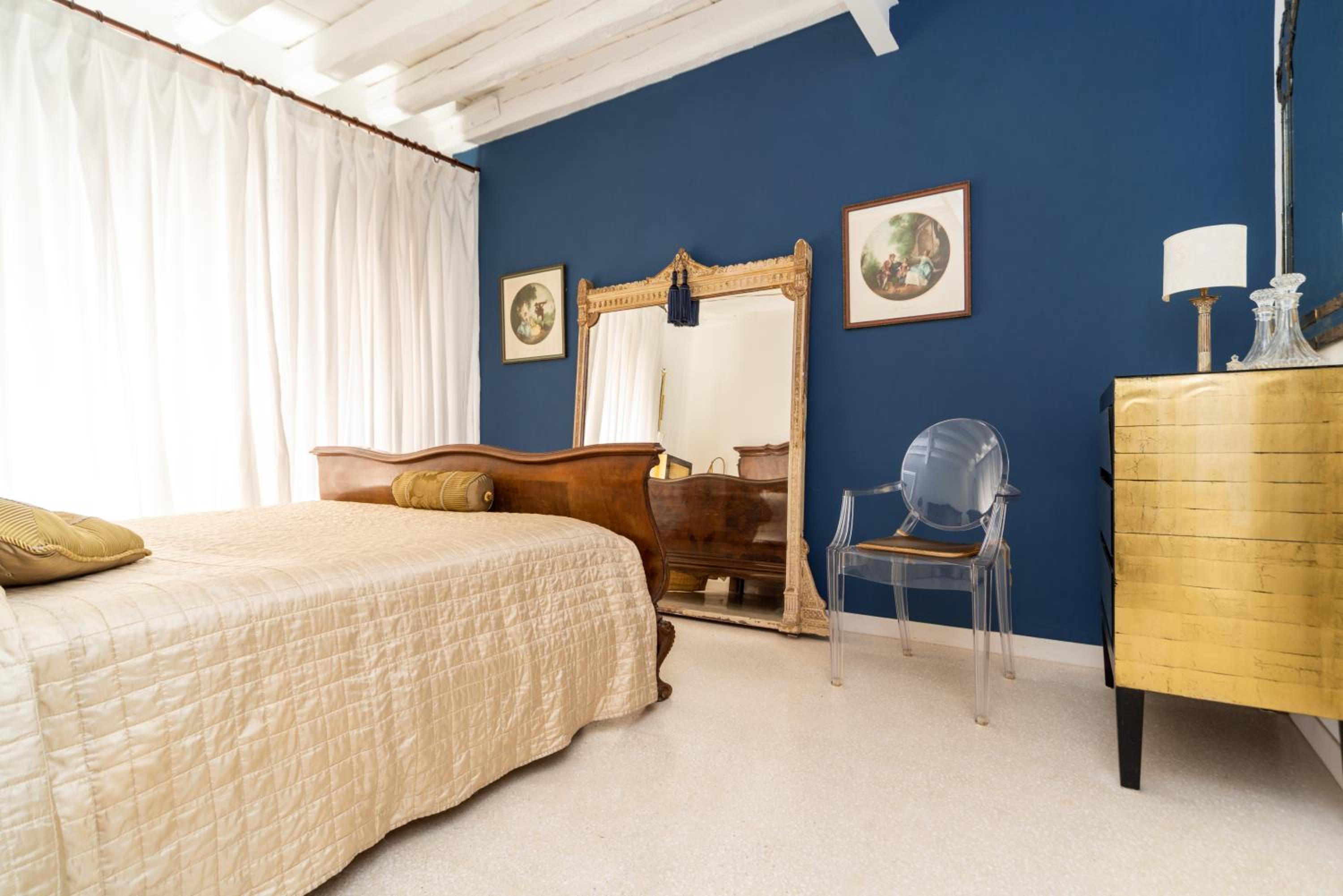 Superior Apartment photo 1
