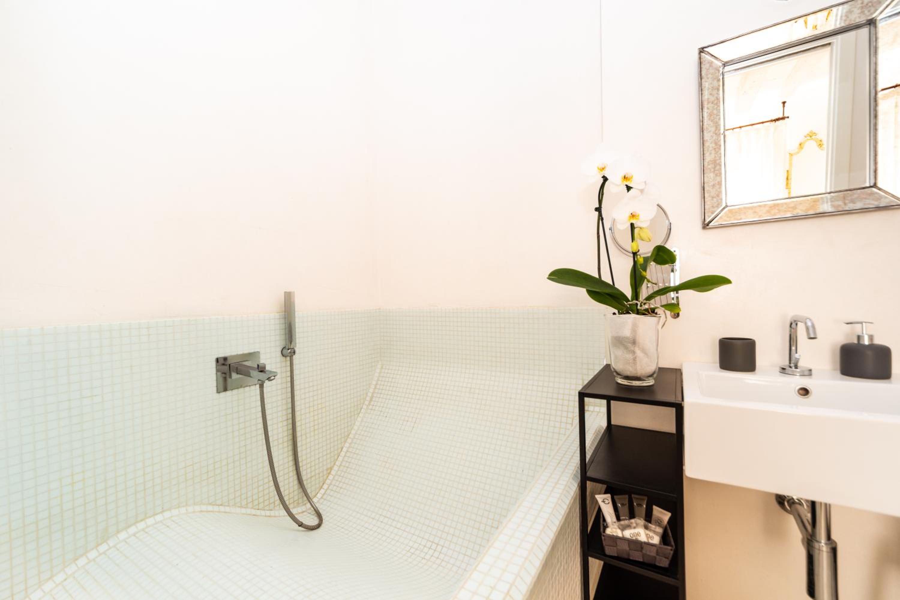 Superior Apartment photo 2