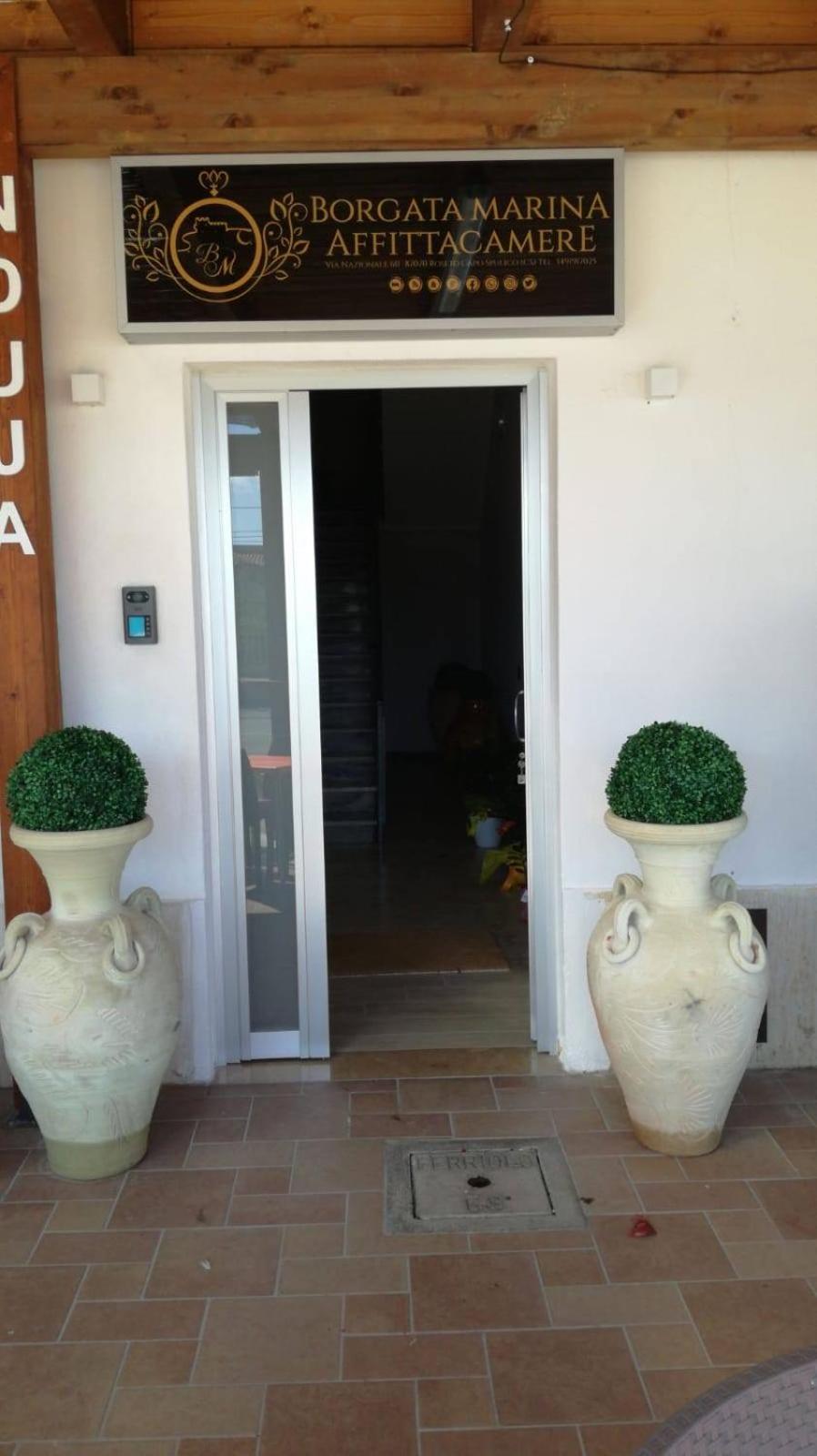 Triple Room with Private Bathroom - Photo 5