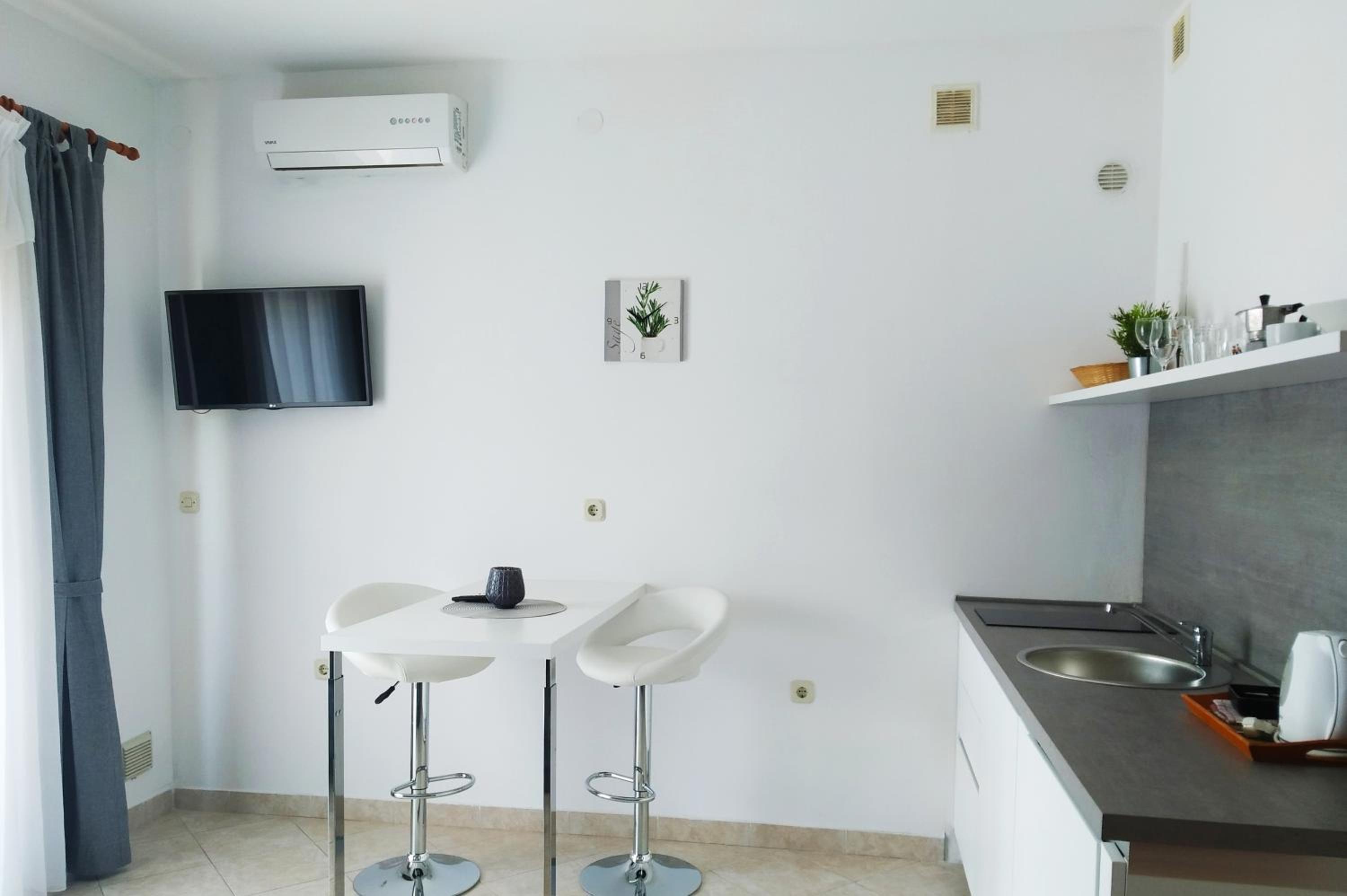 Standard Apartment photo 2