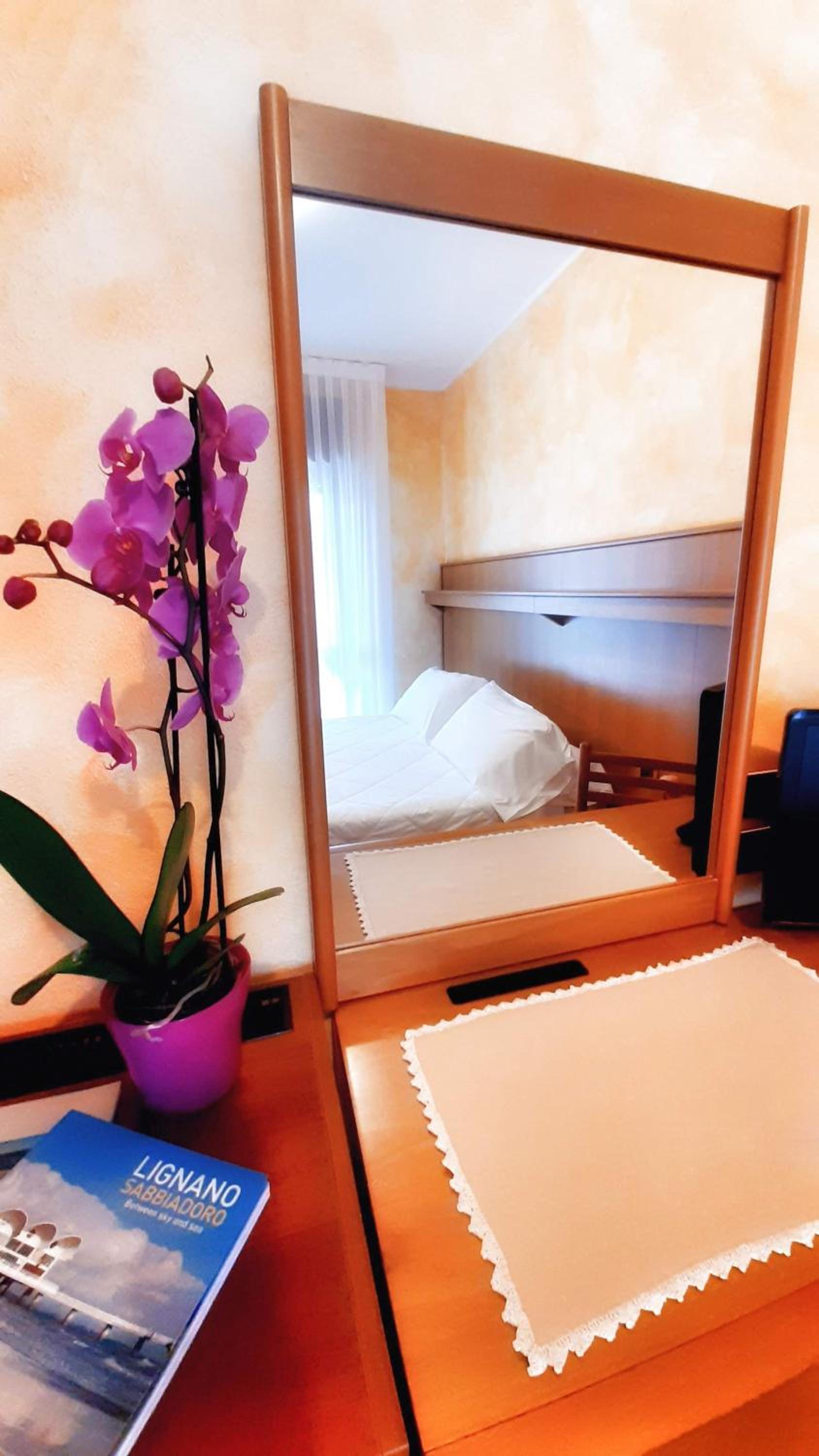 Economy Double or Twin Room - Photo 3