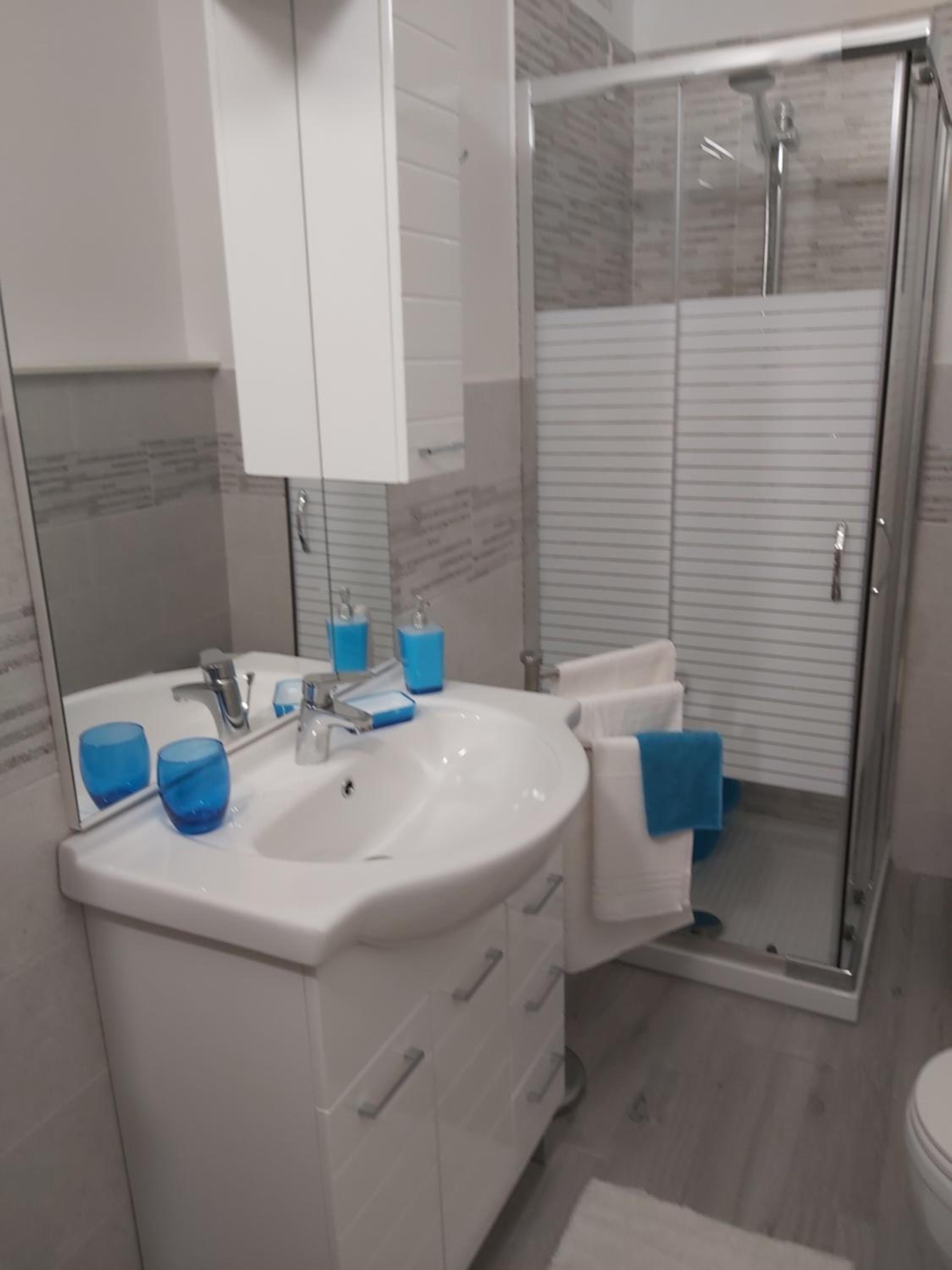 One-Bedroom Apartment - Photo 10