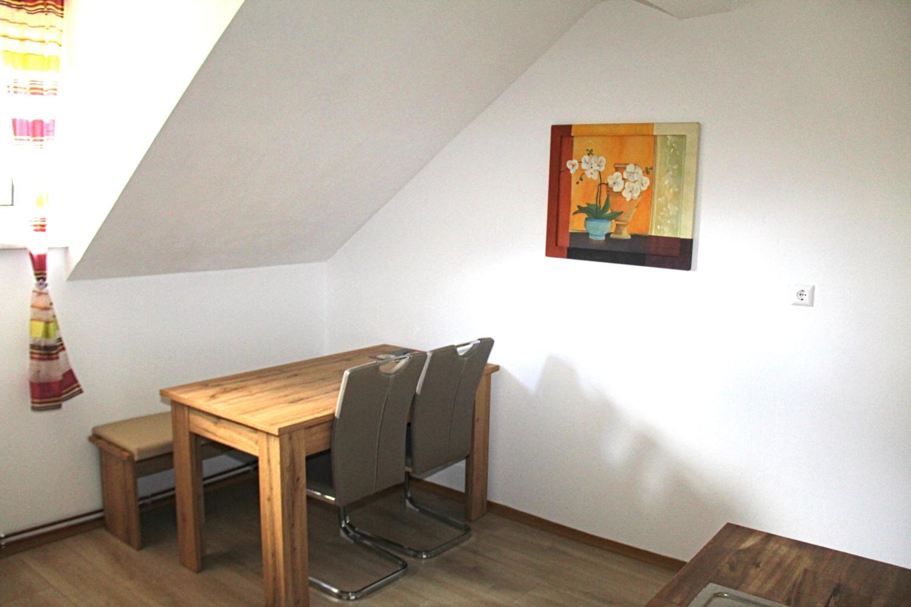 One-Bedroom Apartment - Photo 3