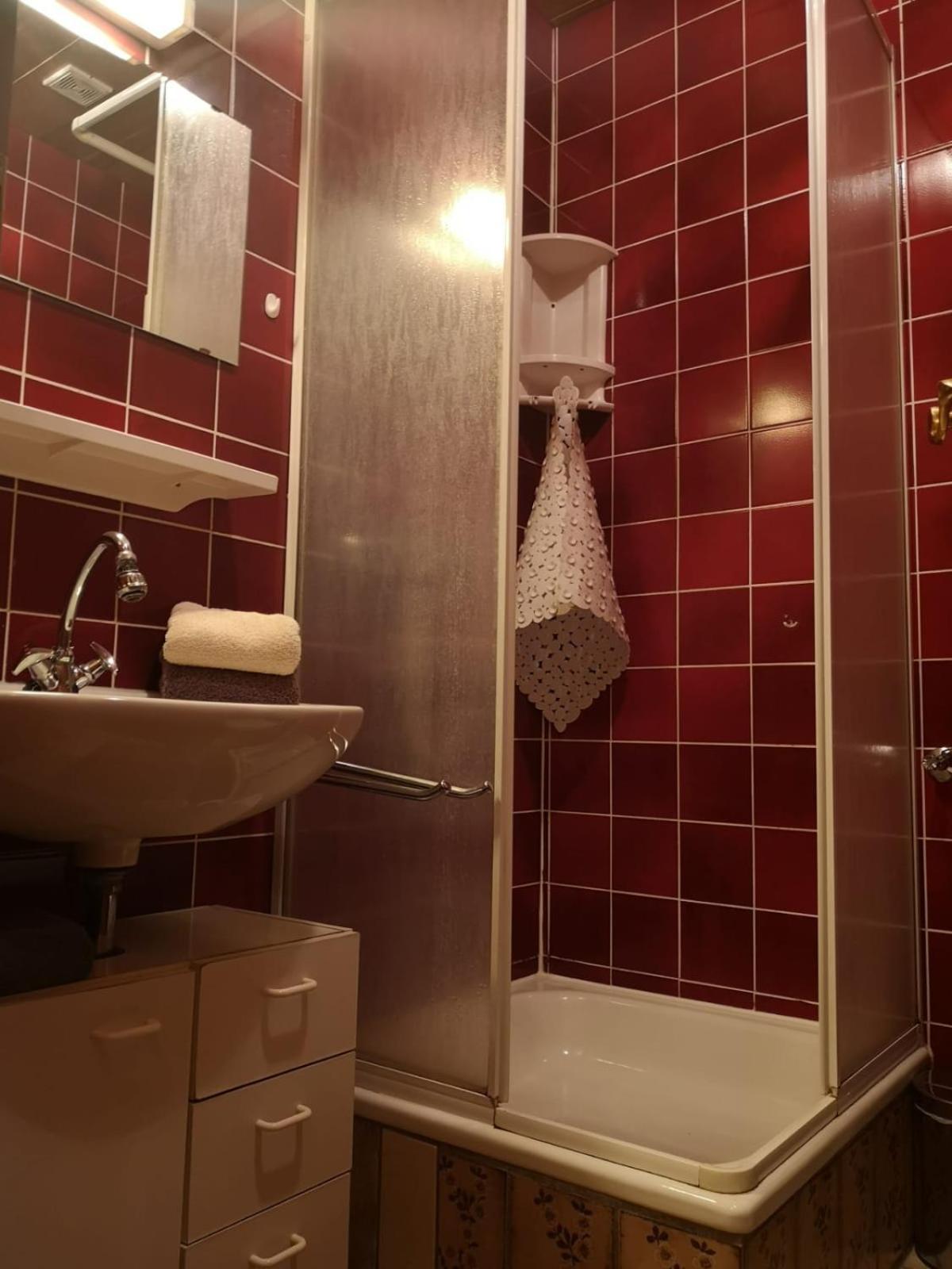 Apartment 1 - Photo 14