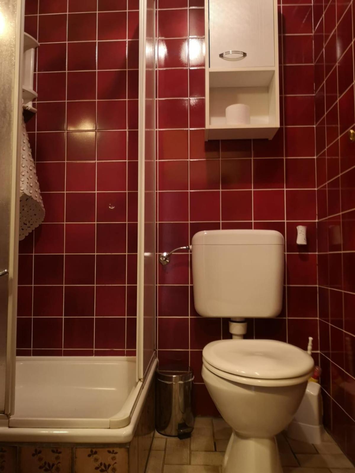 Apartment 1 - Photo 4