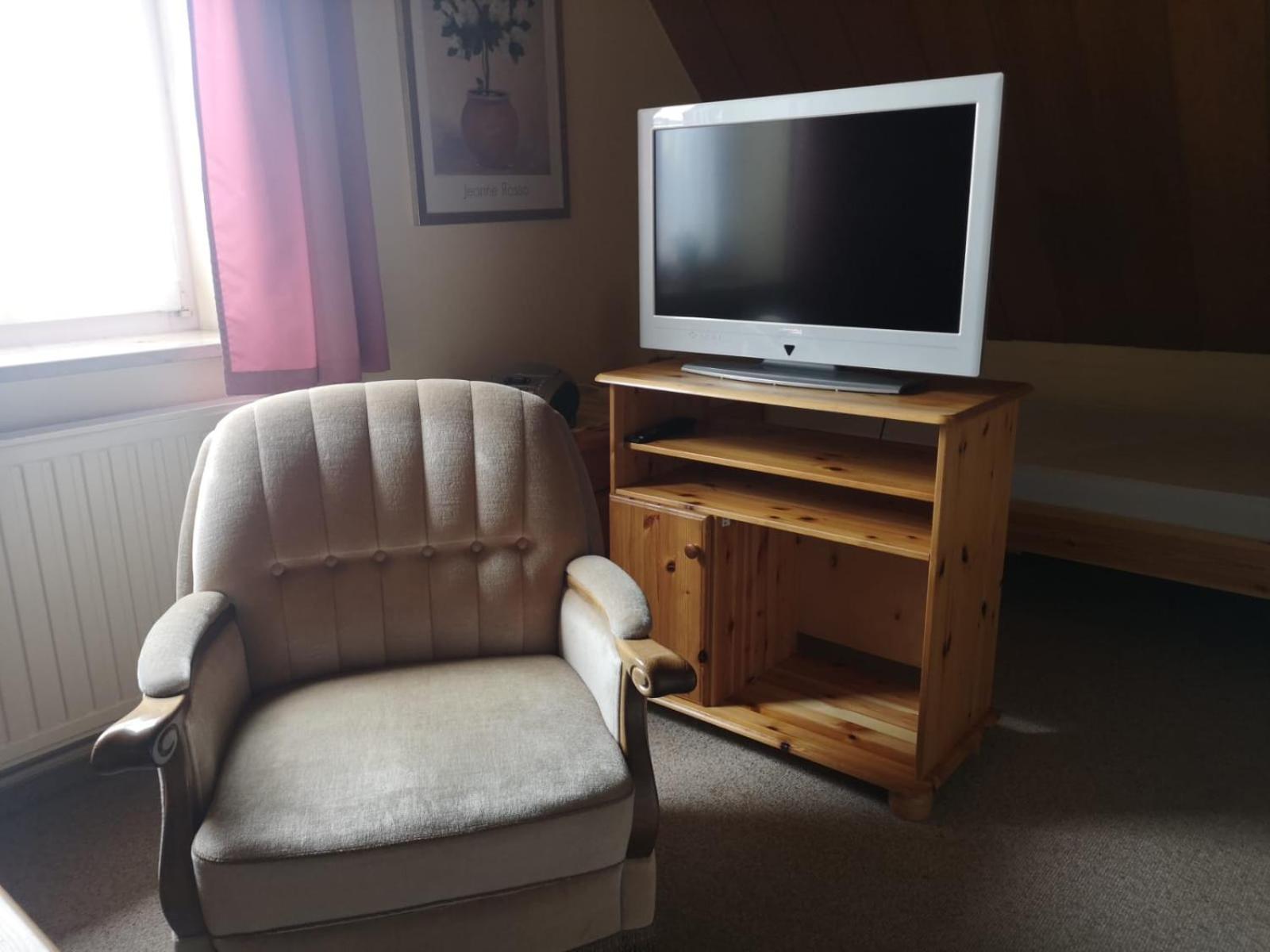 Apartment 1 - Photo 9