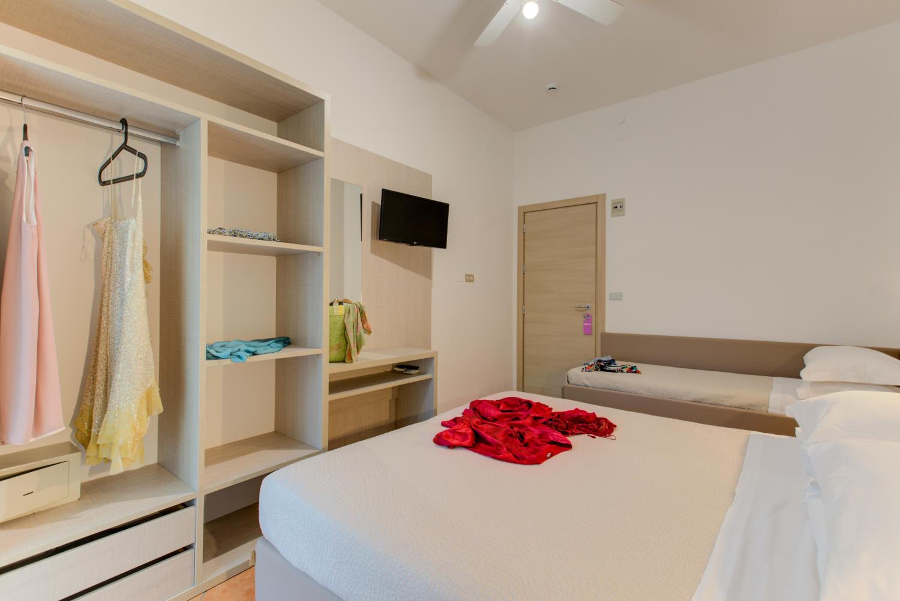 Triple Room with Balcony photo 2