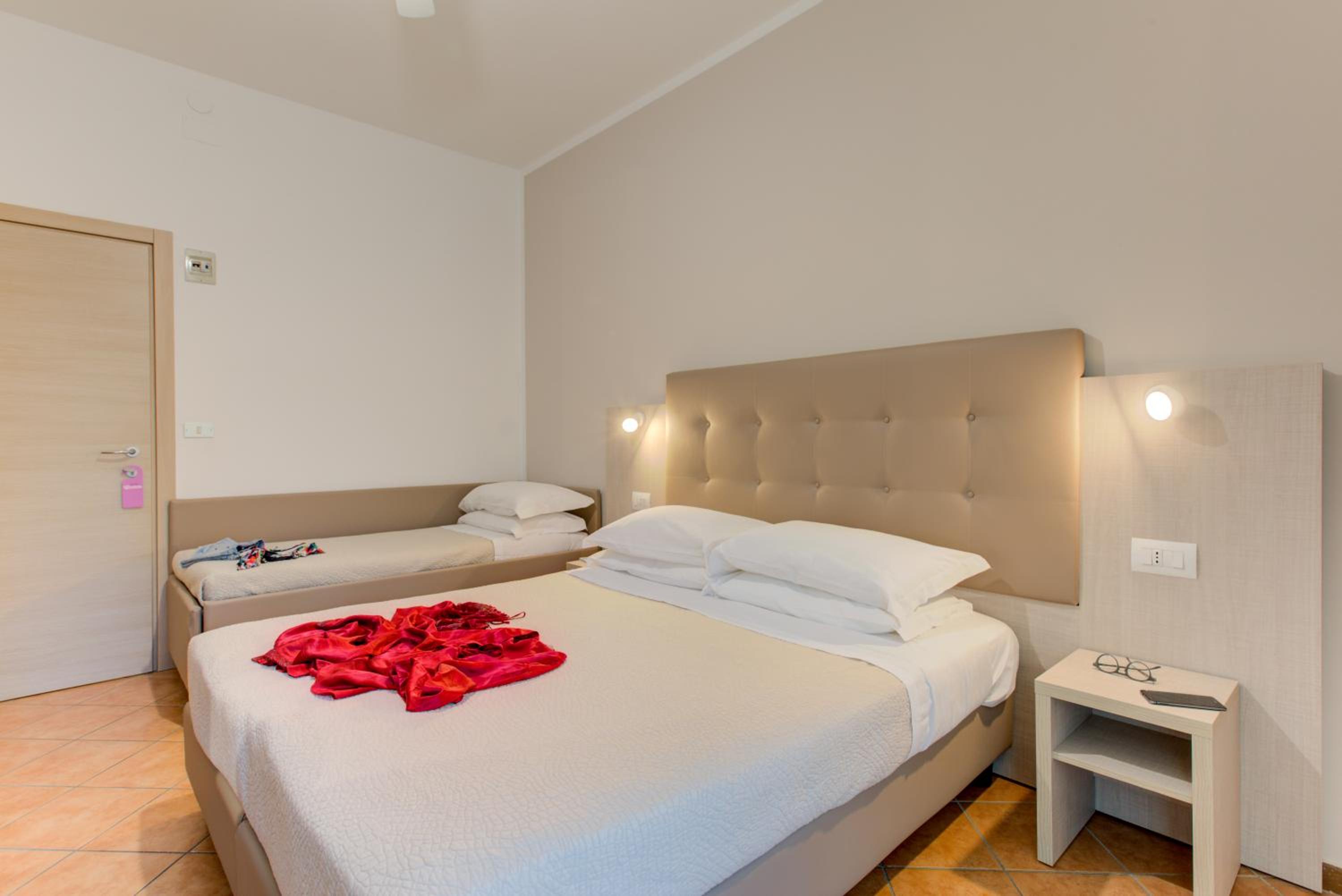 Triple Room with Balcony photo 3