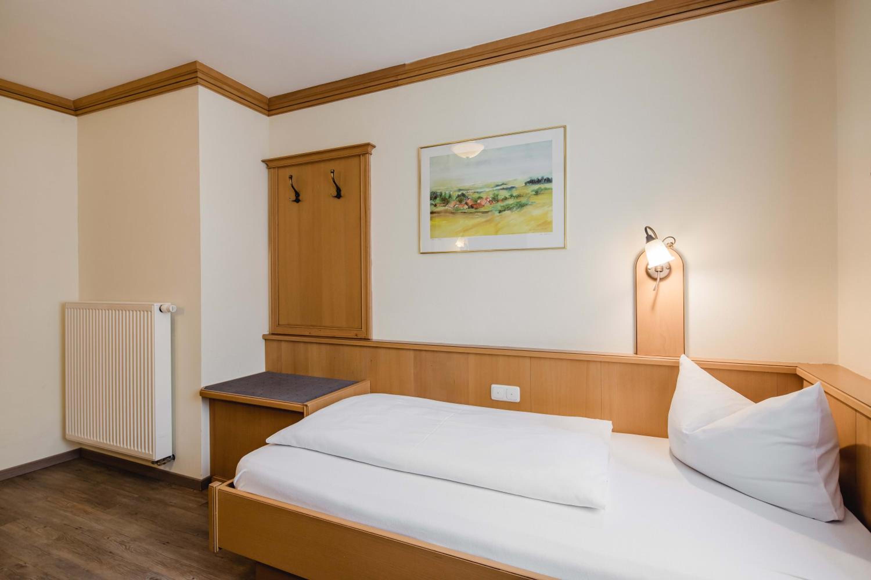 Single Room photo 2