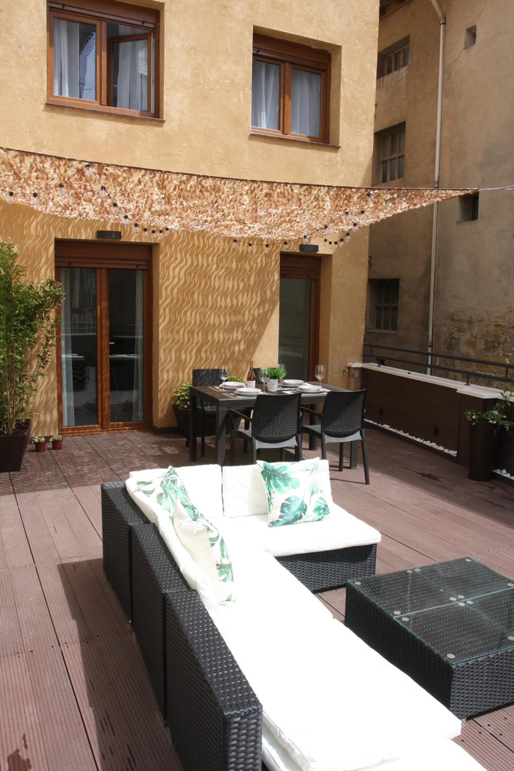 Apartment with Terrace photo 2