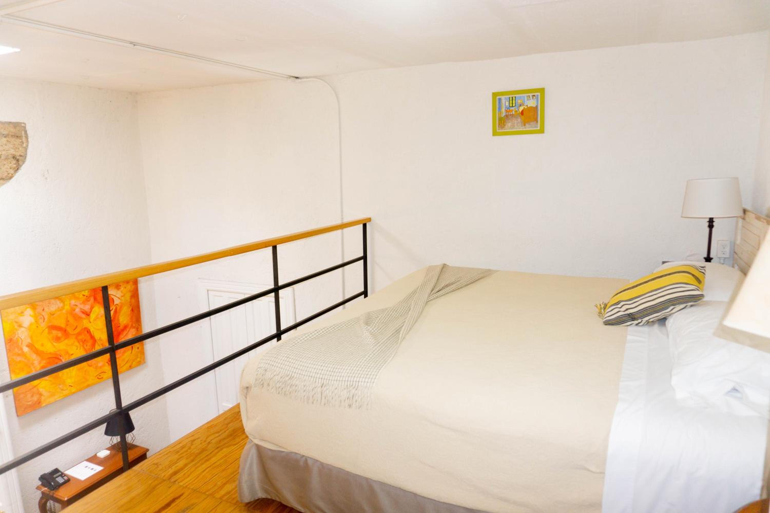 Apartment - Split Level photo 3