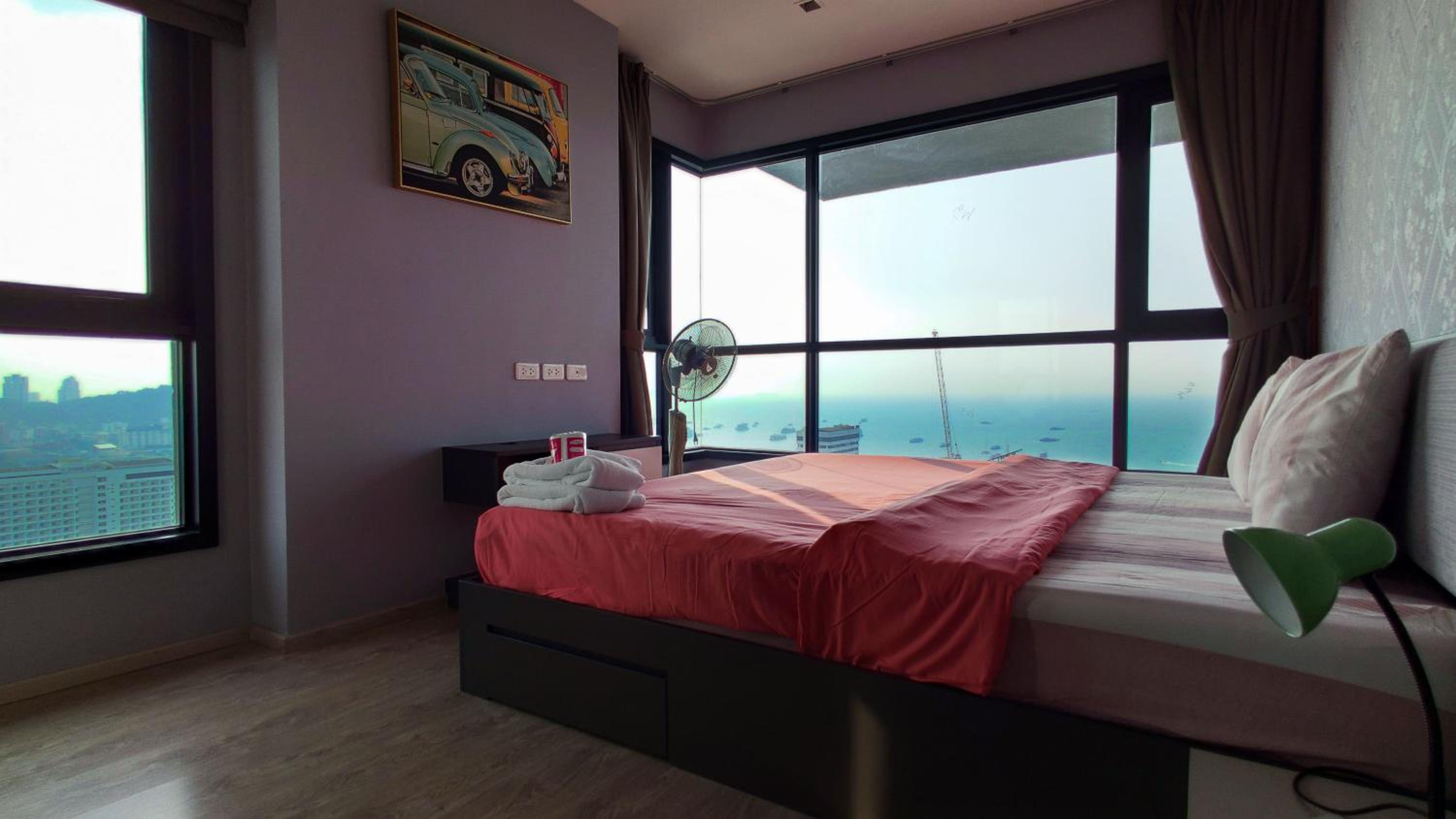 Two-Bedroom Apartment with Sea View - Photo 4