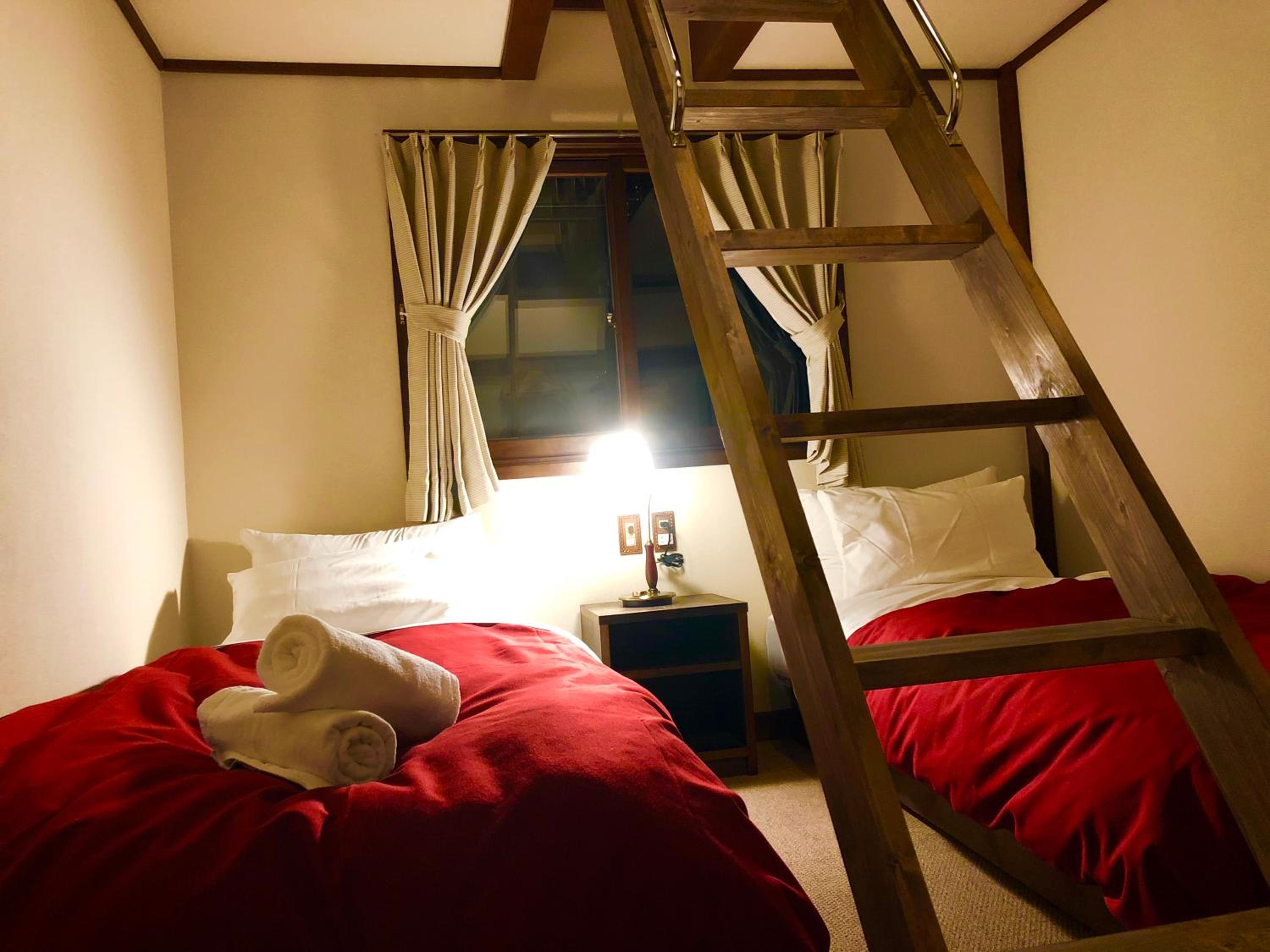 Quadruple Room with Shared Bathroom photo 1