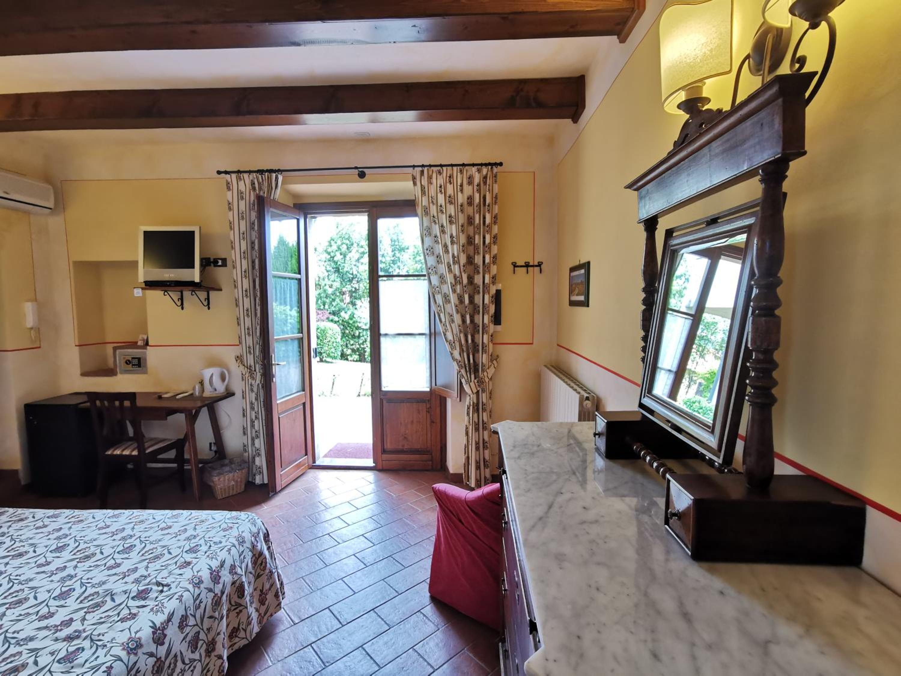 Double Room - Photo 1