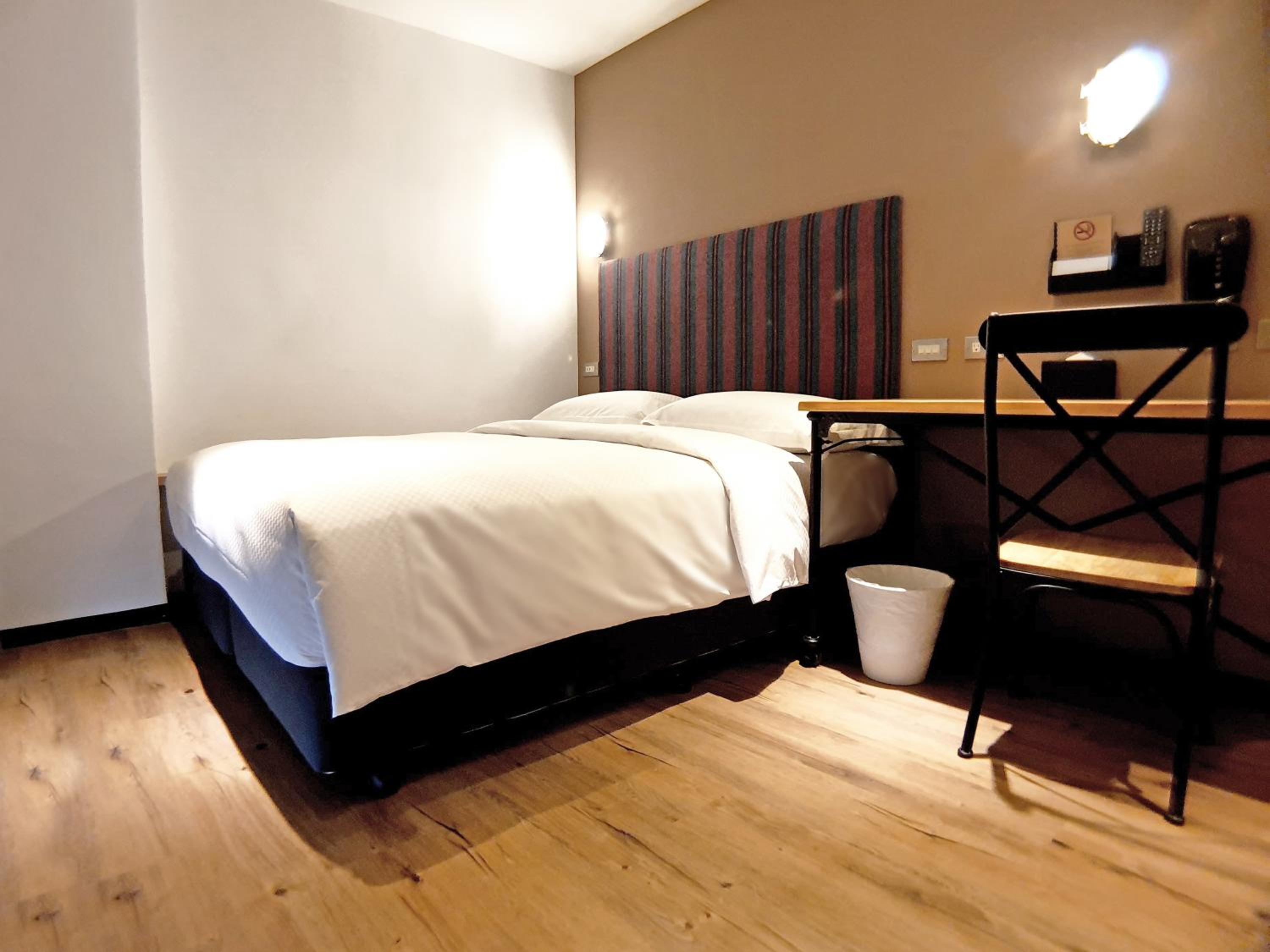 Deluxe Double Room - Photo 4