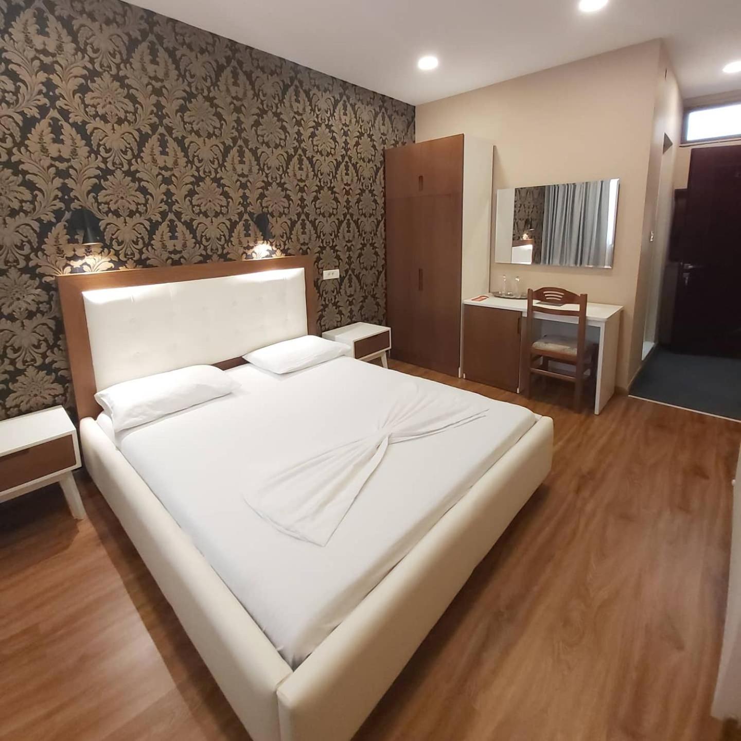 Standard Double Room photo 3
