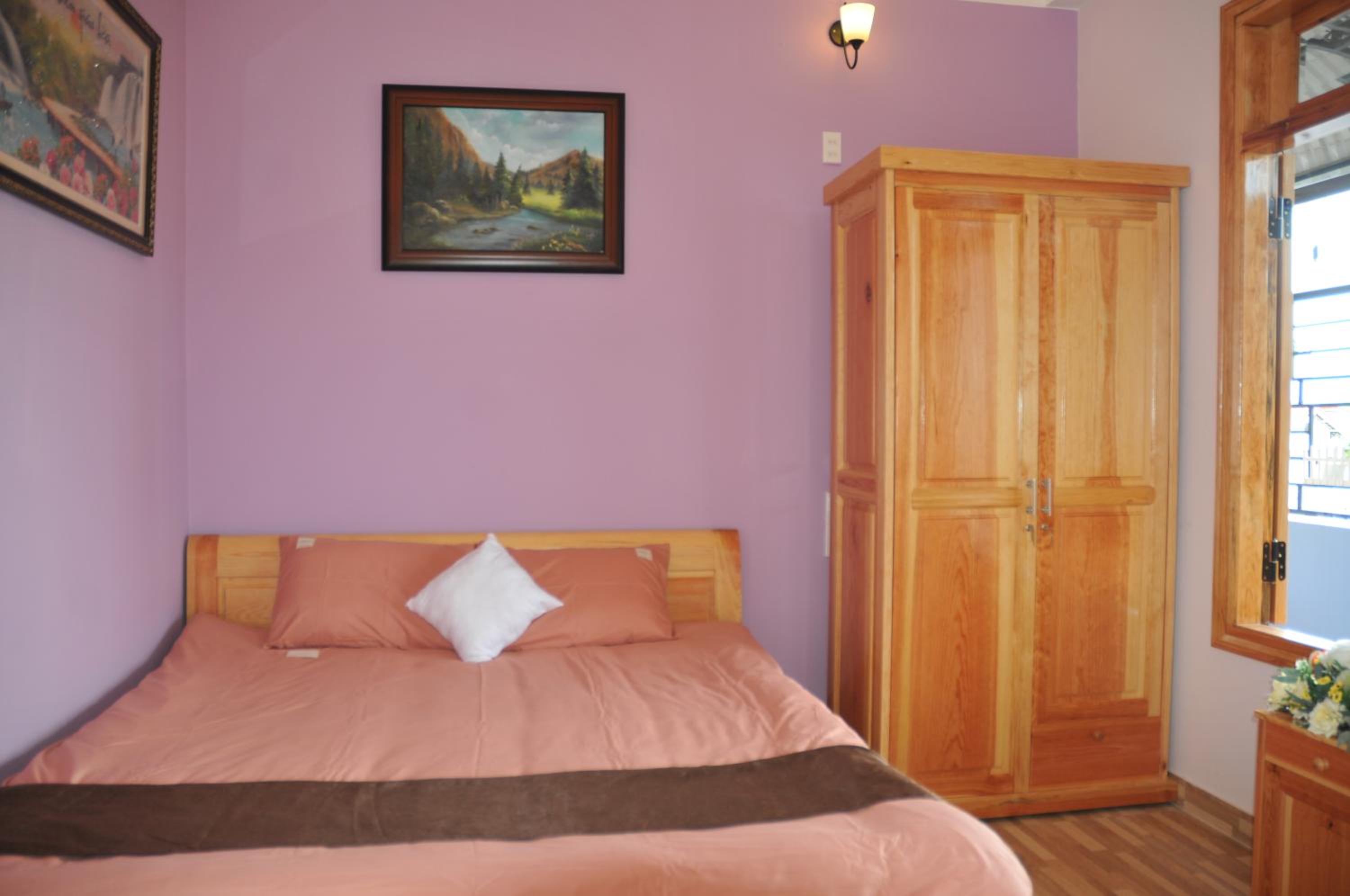 Double Room with Shared Bathroom