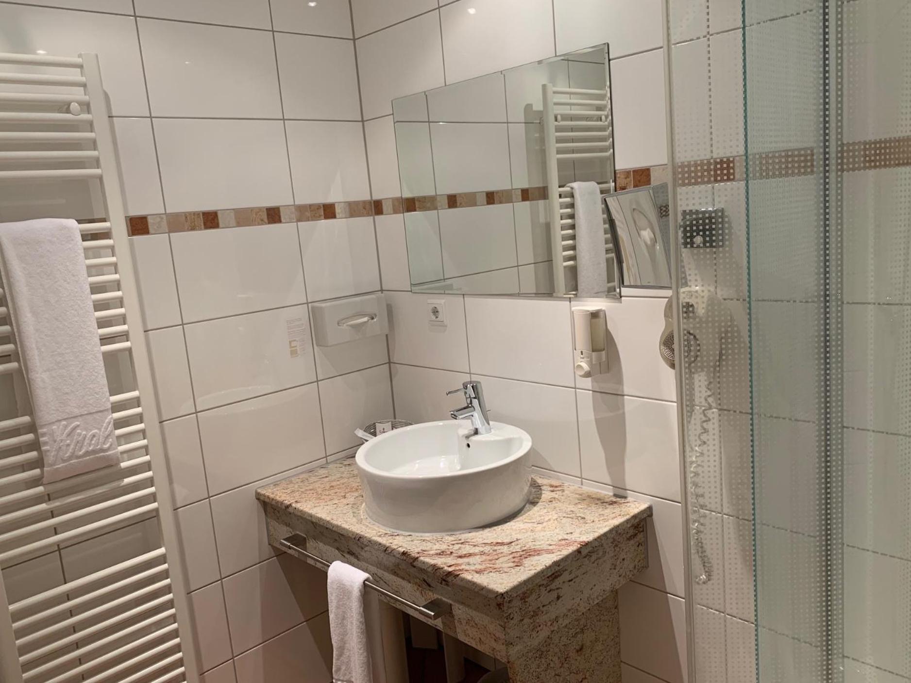 Single Room photo 2