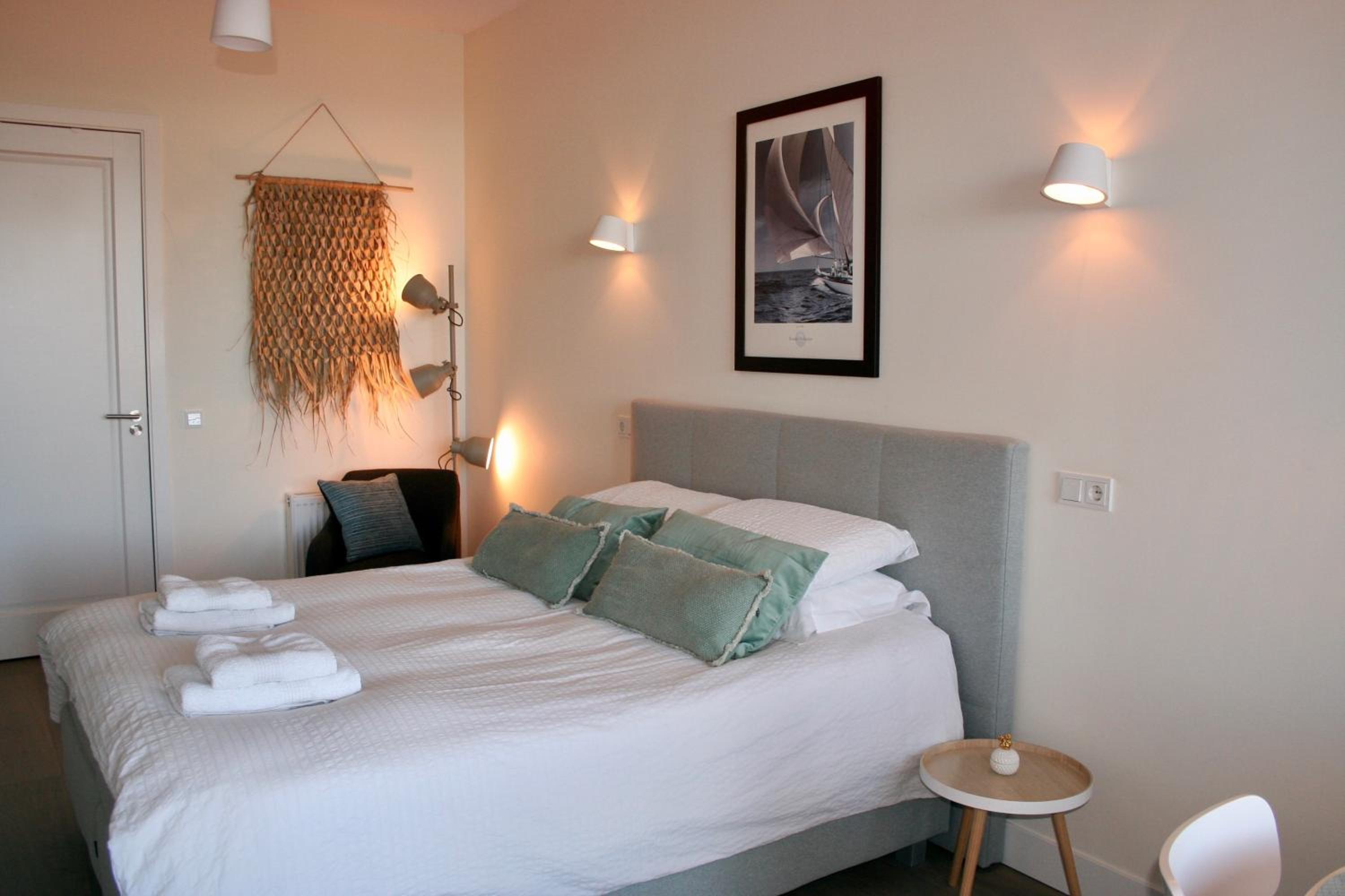 Deluxe Double Room photo 2