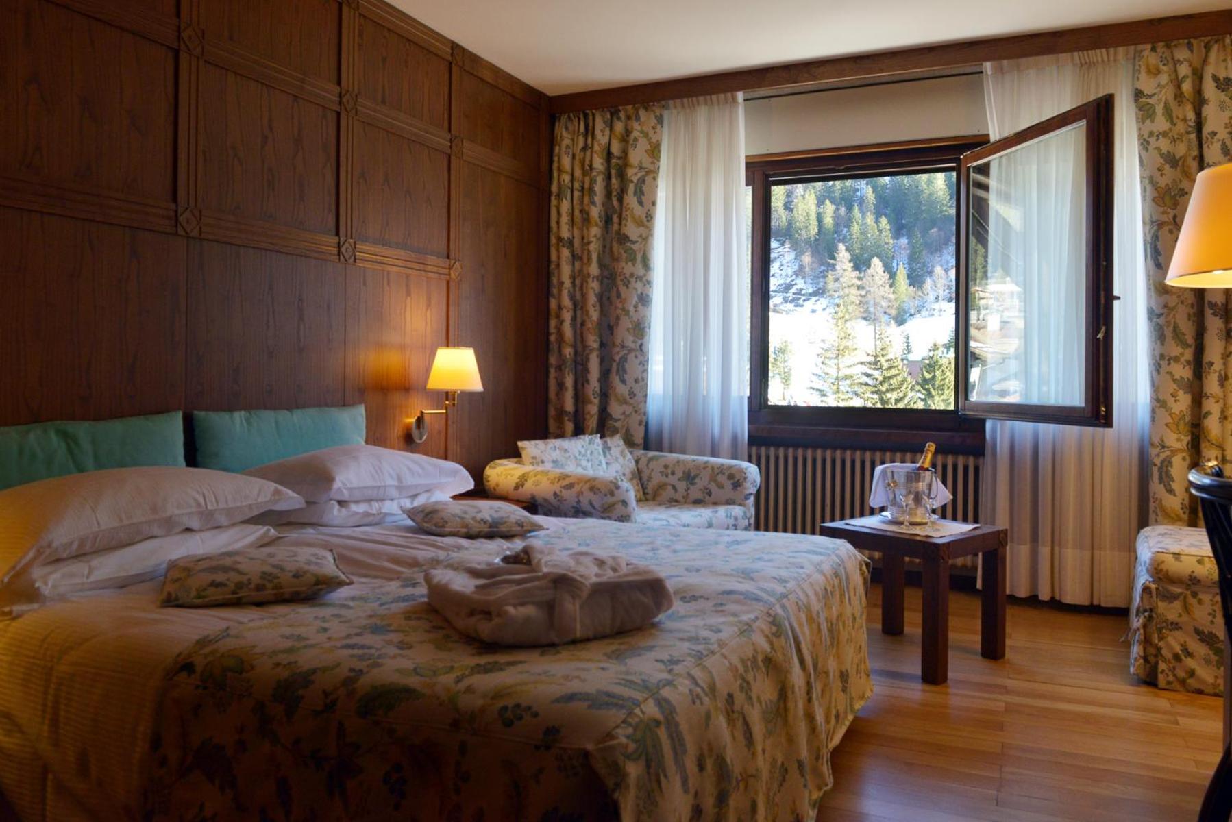 Superior Double or Twin Room - Photo 1