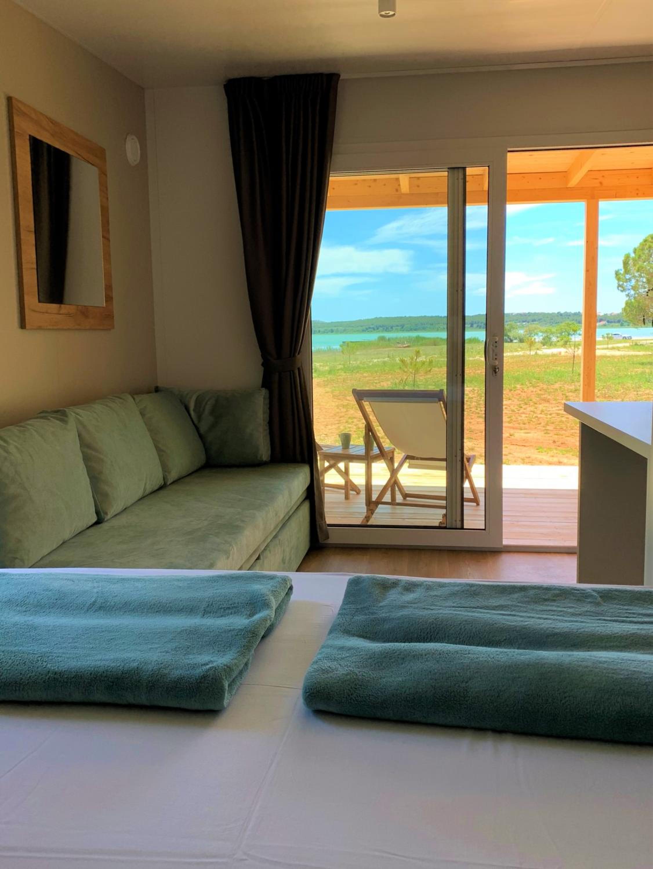One-Bedroom Mobile home 2+2 with Terrace and Lake View - Photo 8
