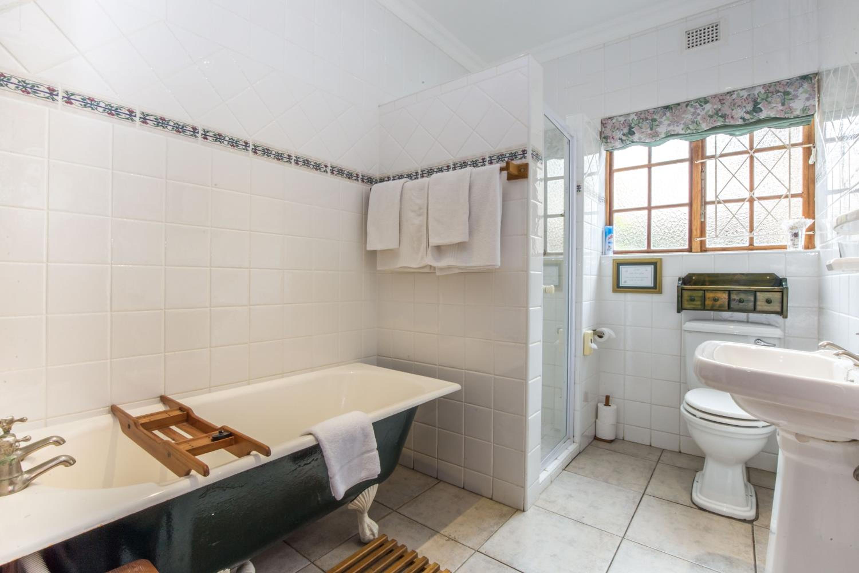 Luxury Double or Twin Room - Photo 5