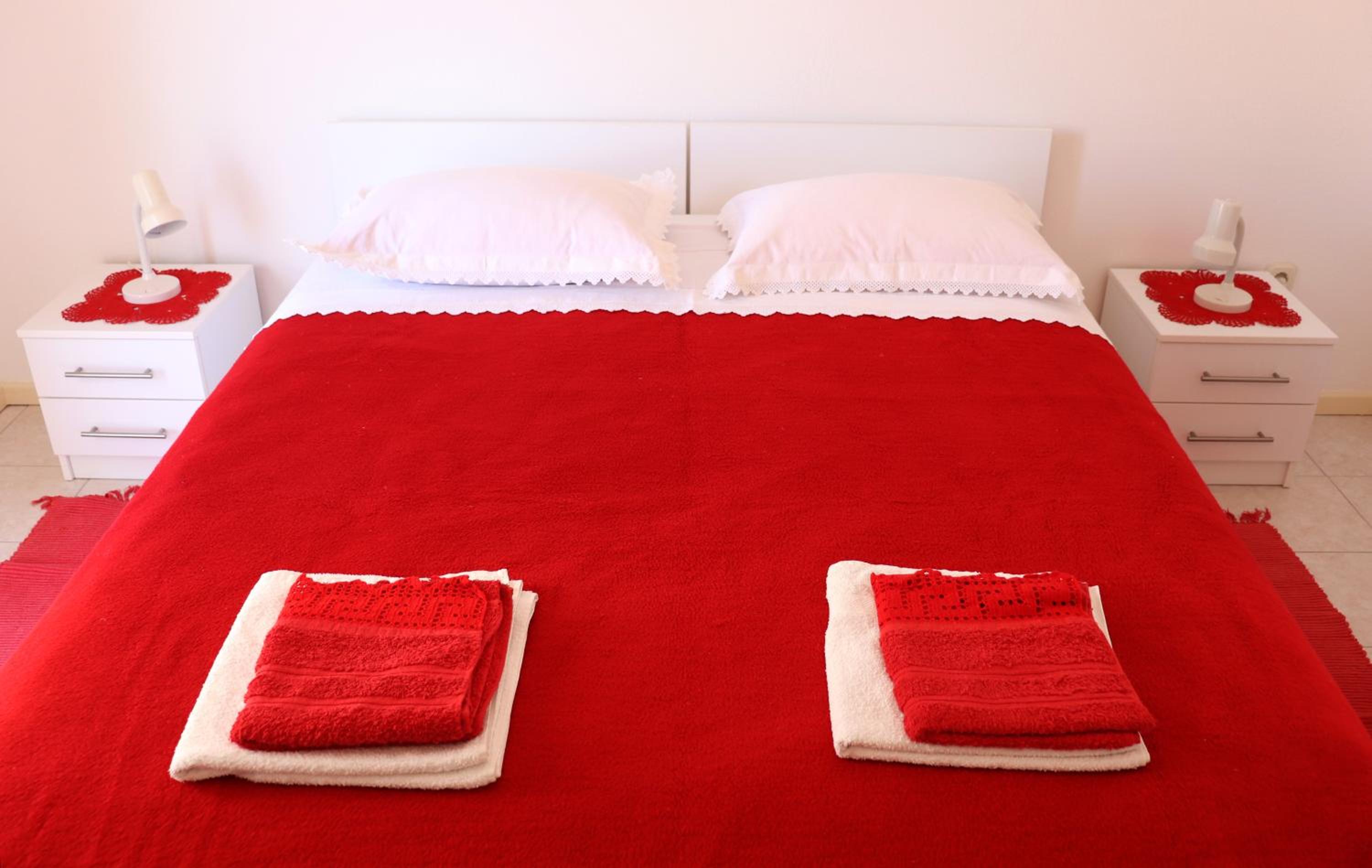 Apartamento de una habitación con balcón