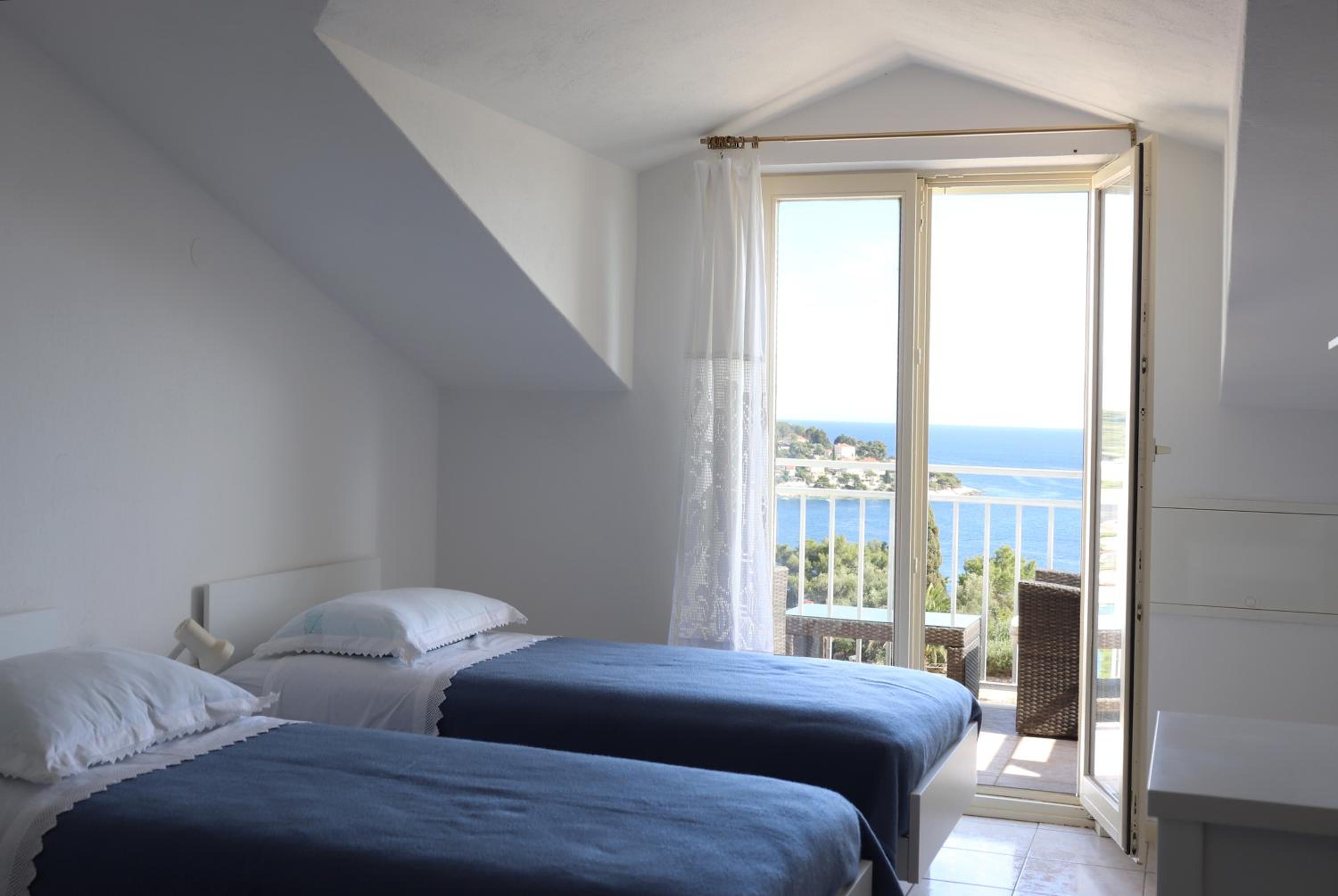 Studio with Balcony - Attic photo 2