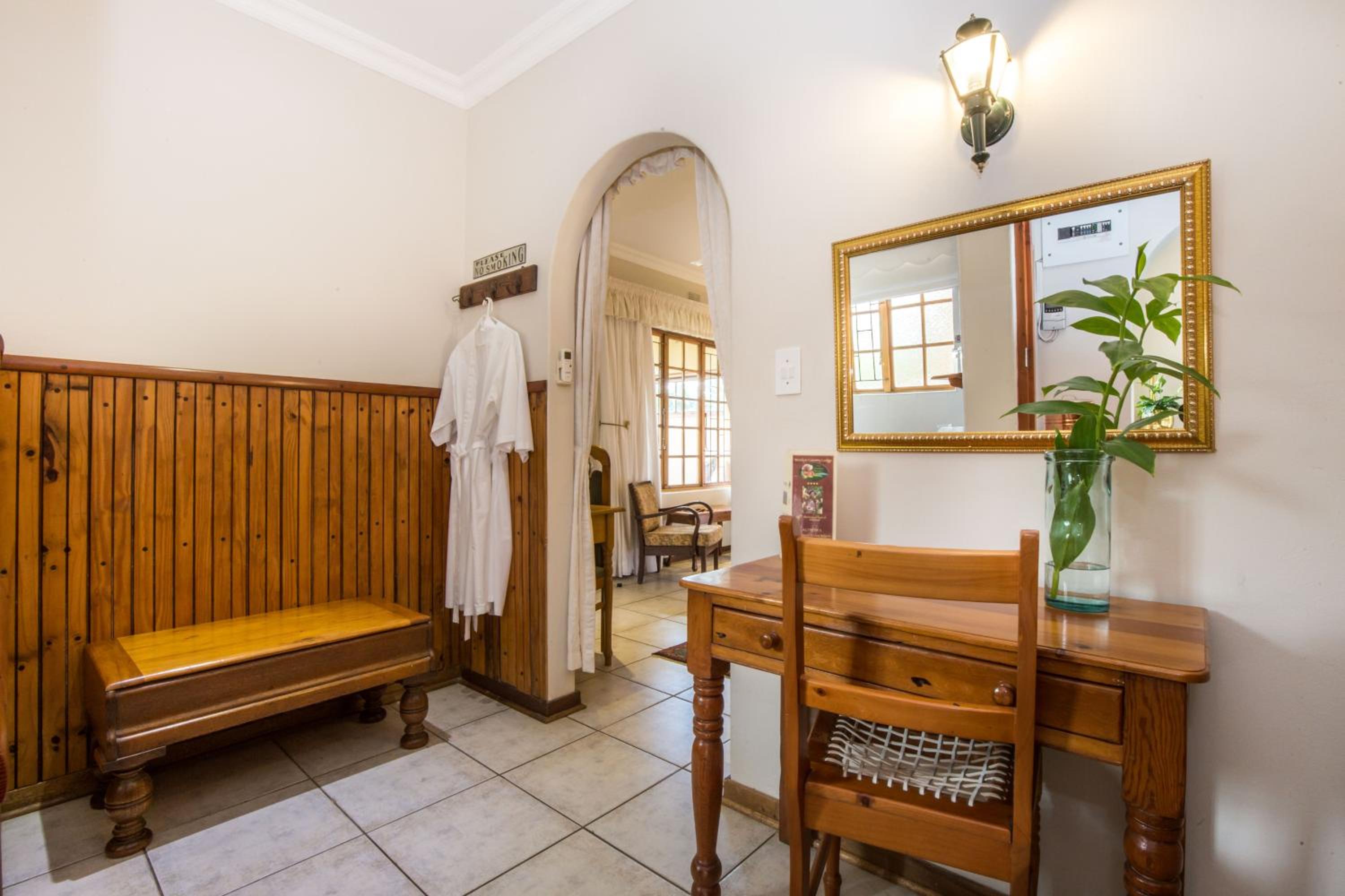 Luxury Double or Twin Room - Photo 4