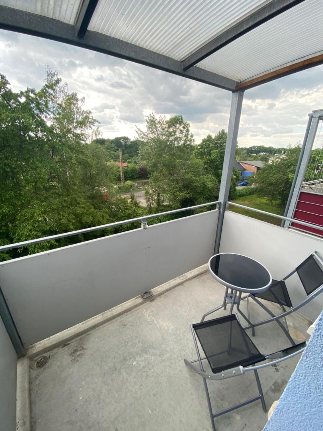 Two-Bedroom Apartment - Photo 9