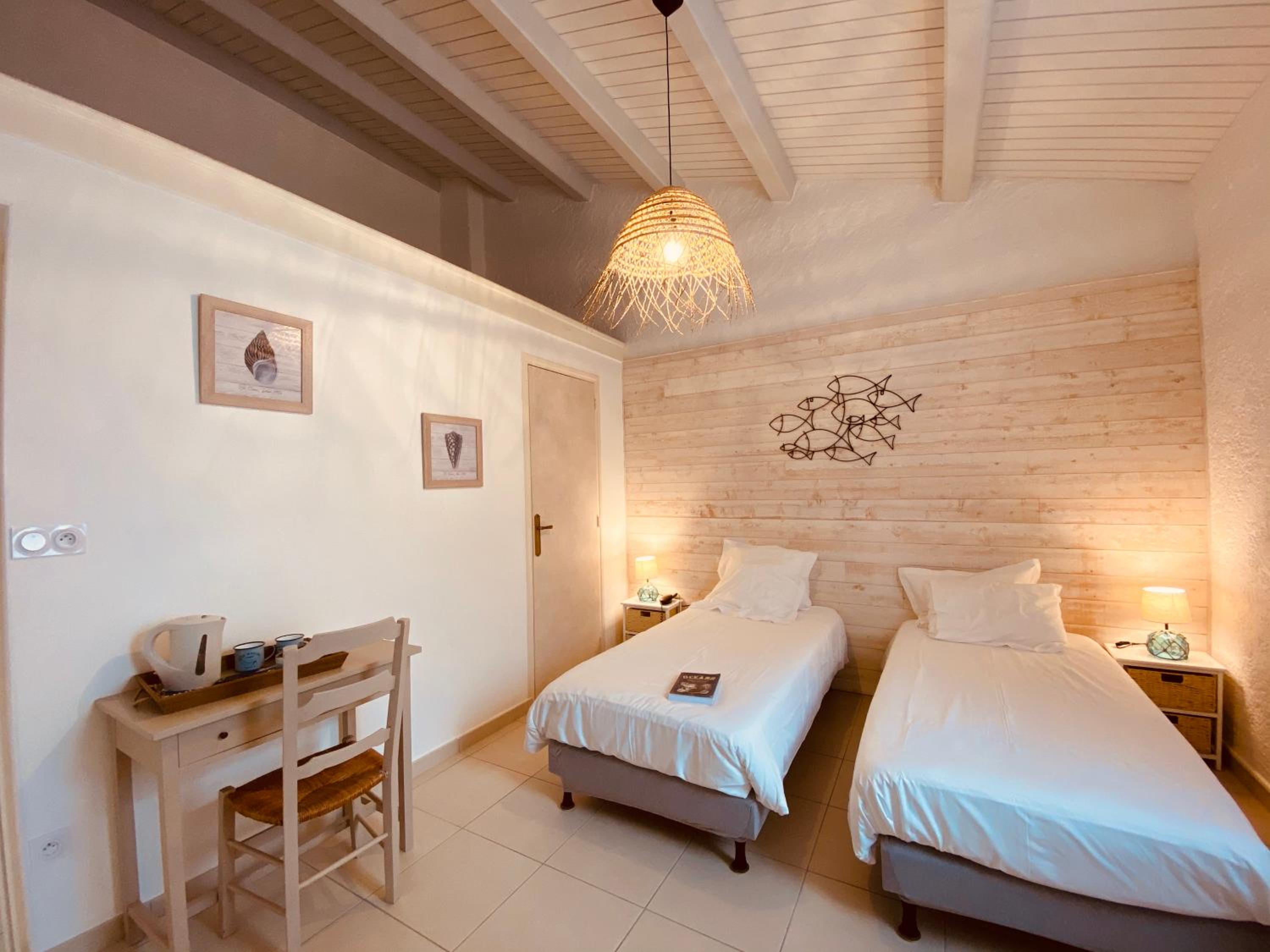 Quadruple Room - Disability Access - Photo 1