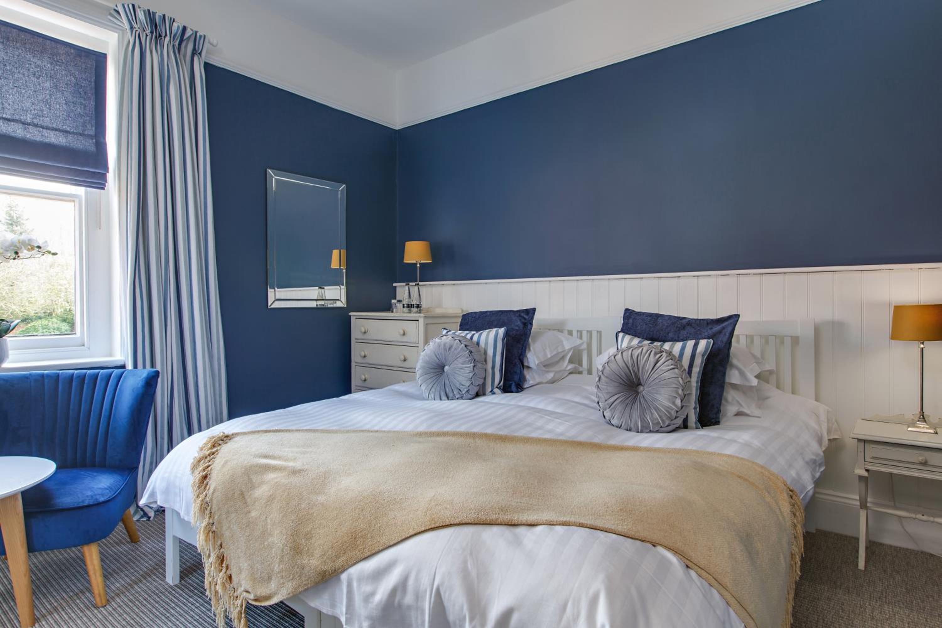 Double or Twin Room with Shower