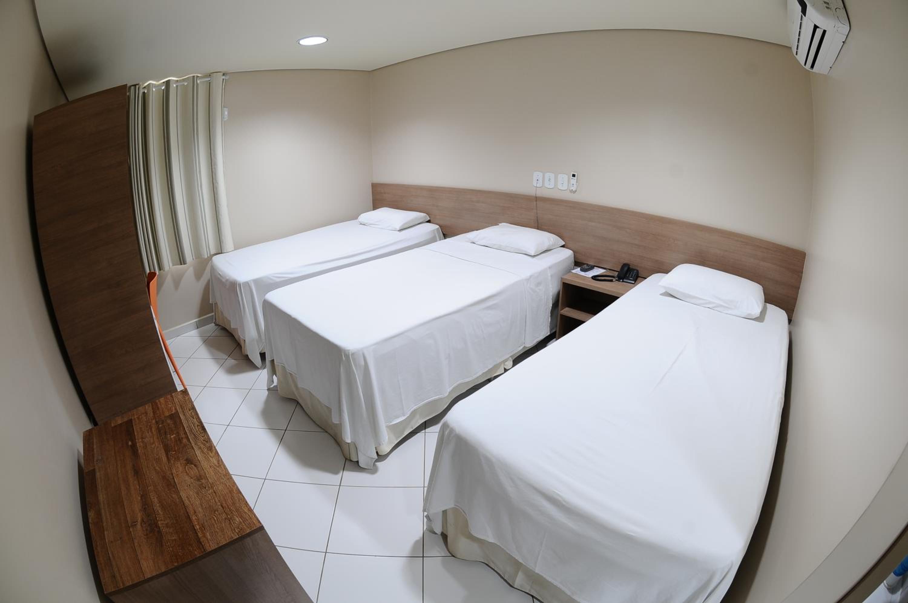 Standard Triple Room - Photo 1