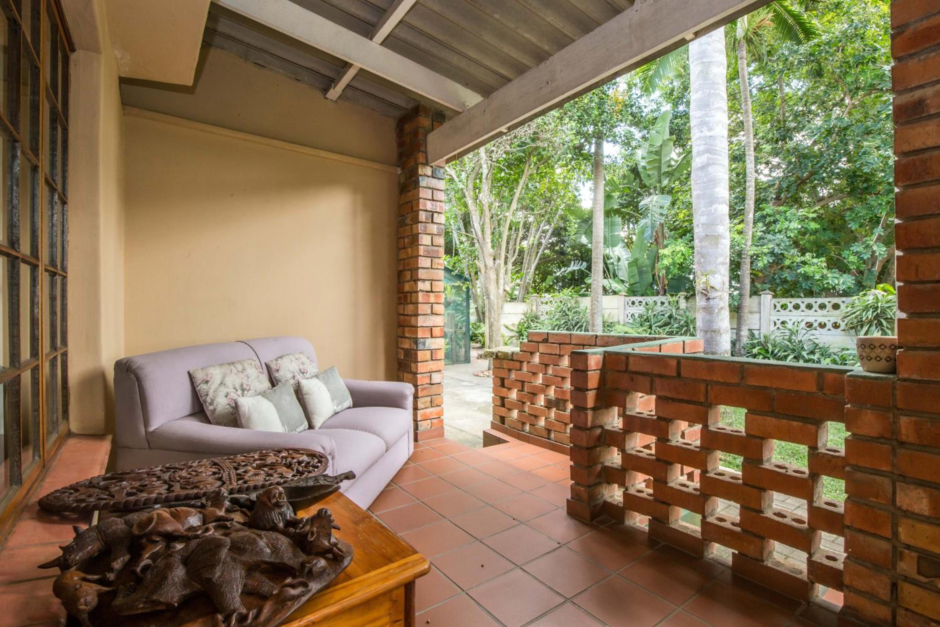 Standard Double Room - Photo 7