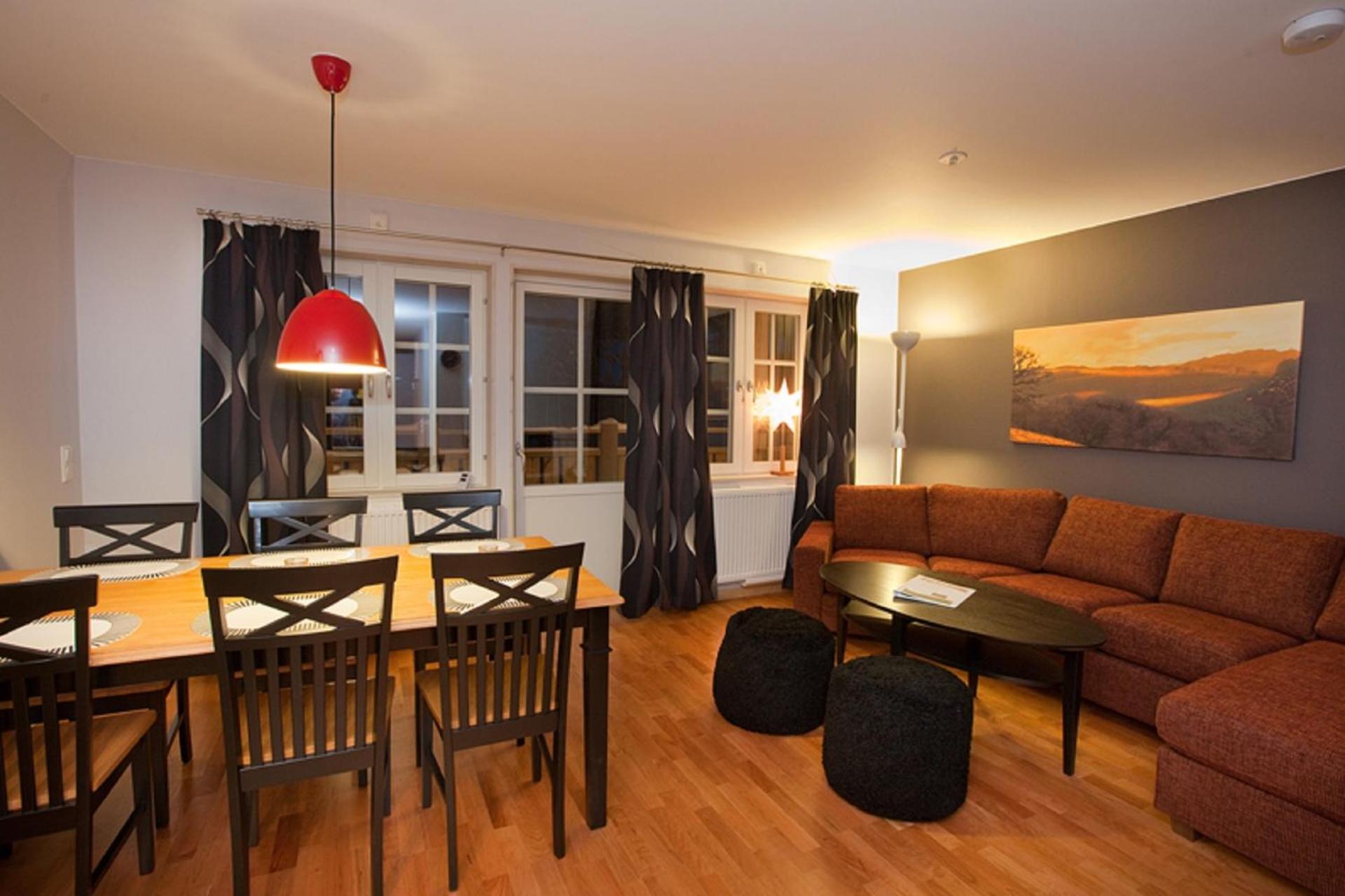 Three-Bedroom Apartment photo 1