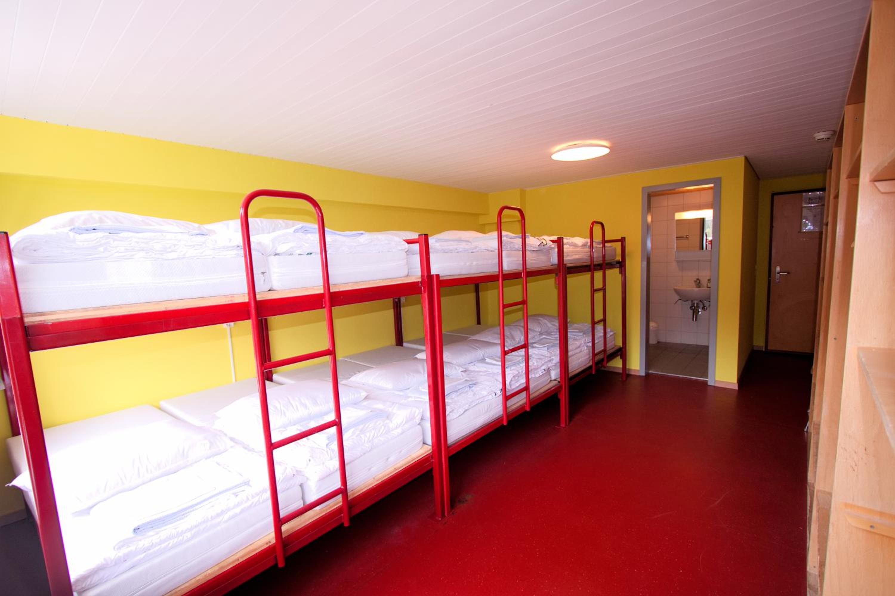 Mixed Dormitory Room photo 2
