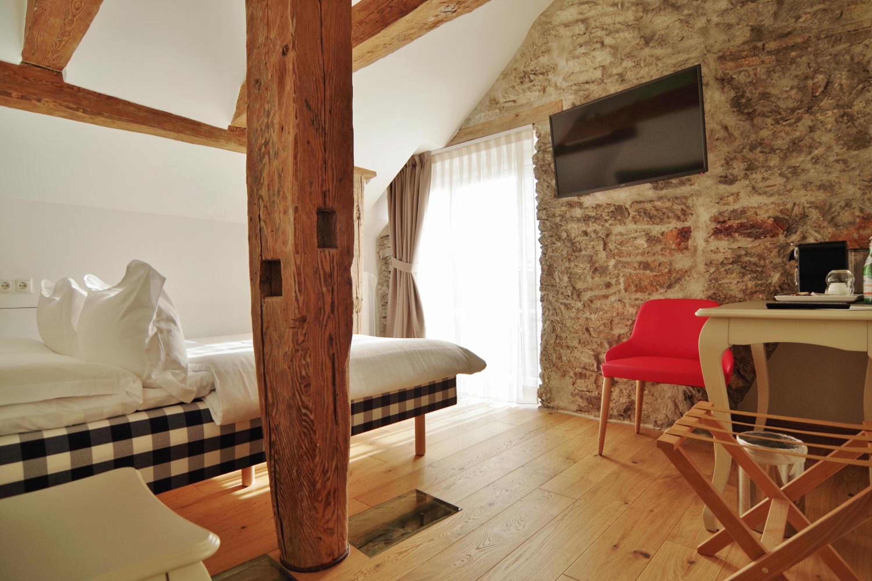 Deluxe Double or Twin Room photo 2
