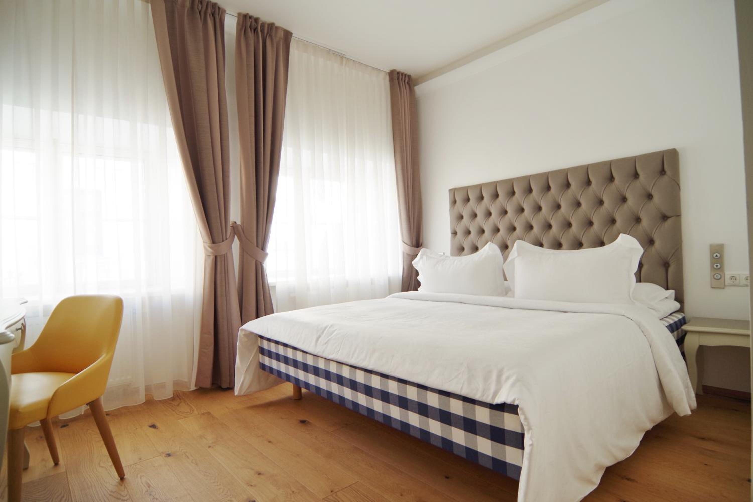 Deluxe Double or Twin Room photo 3