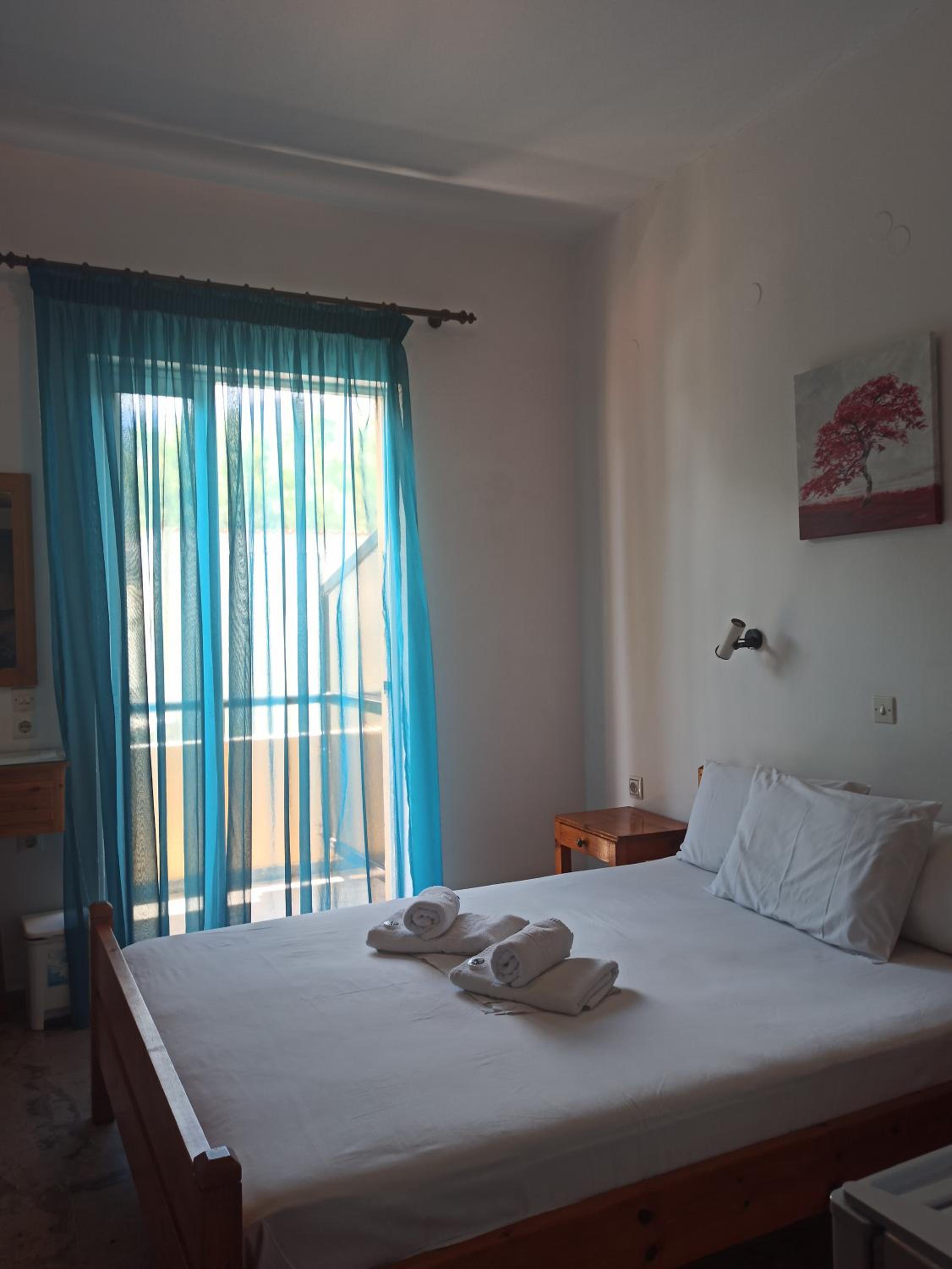 Double or Twin Room - Photo 2