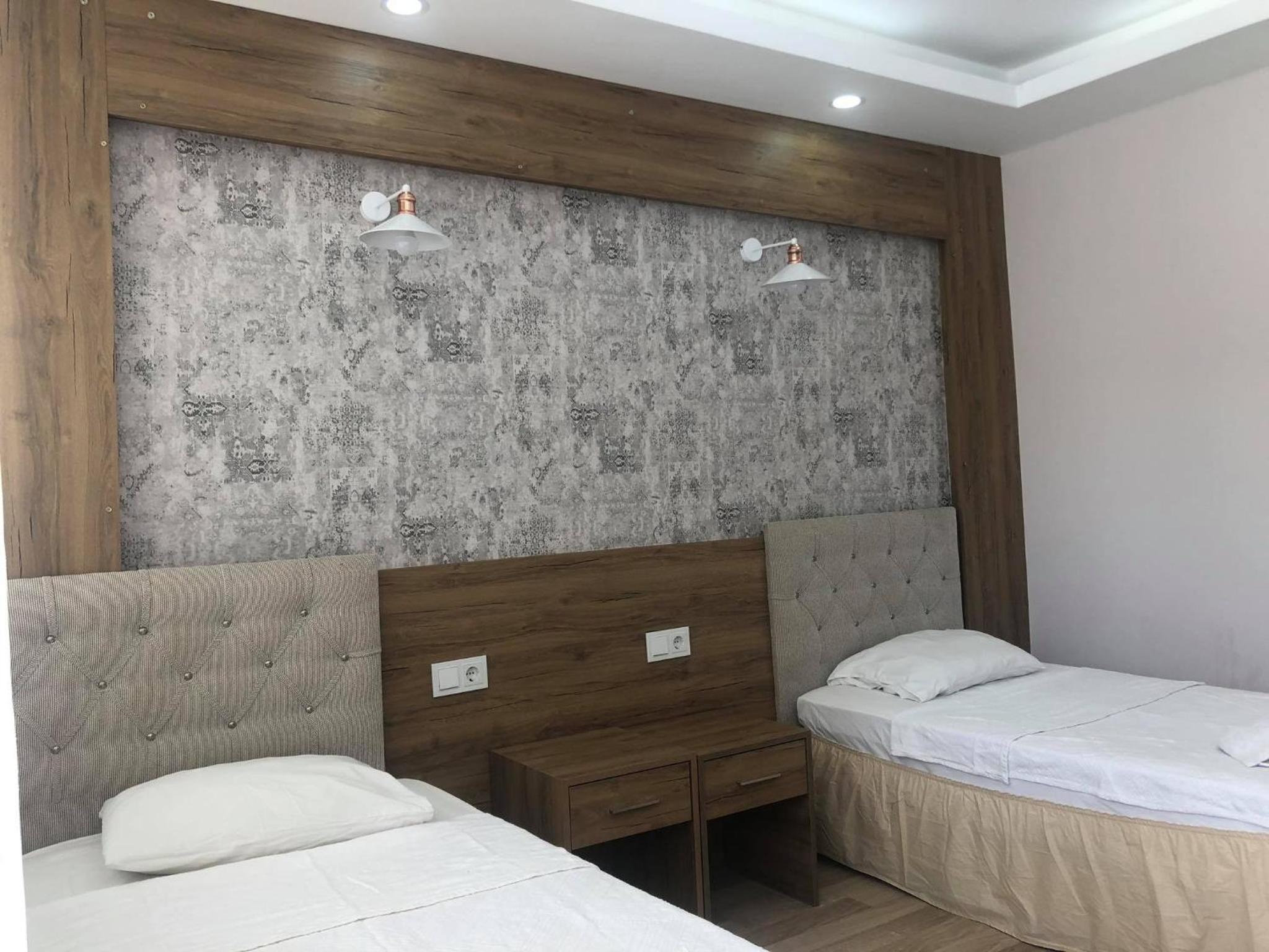 Standard Double or Twin Room photo 3