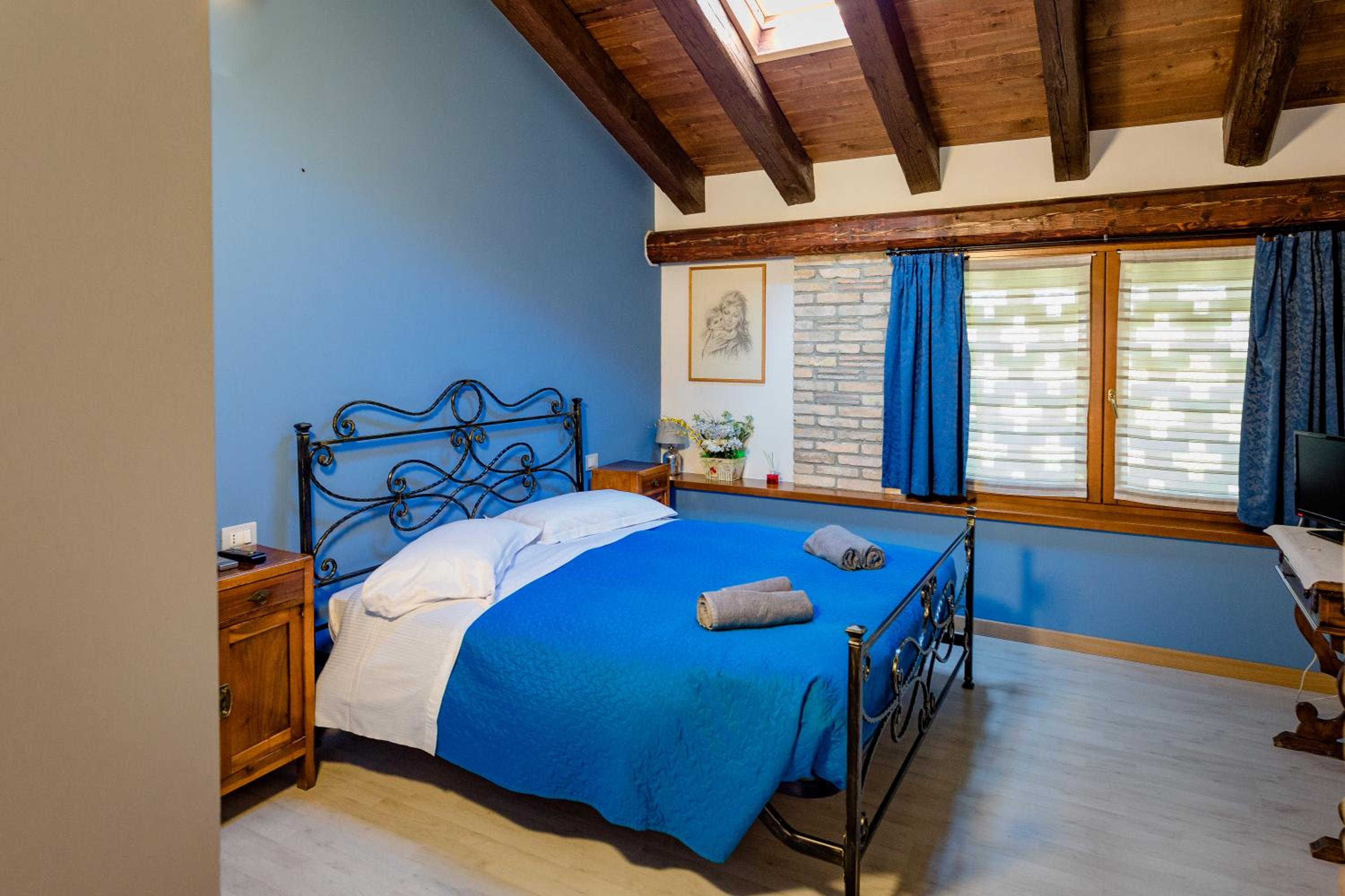 Standard Double or Twin Room photo 2