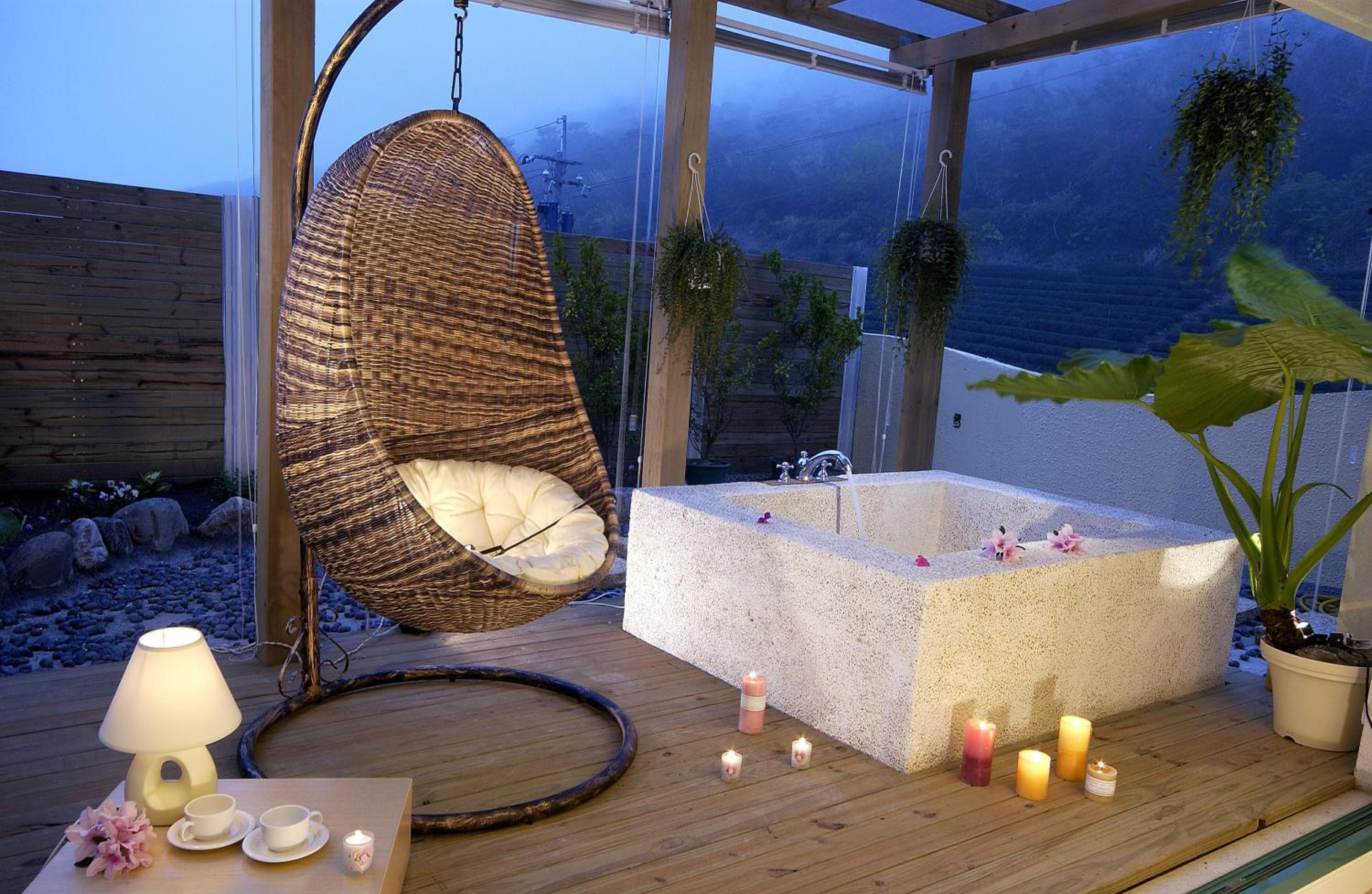 Deluxe Double Room with Bath photo 2