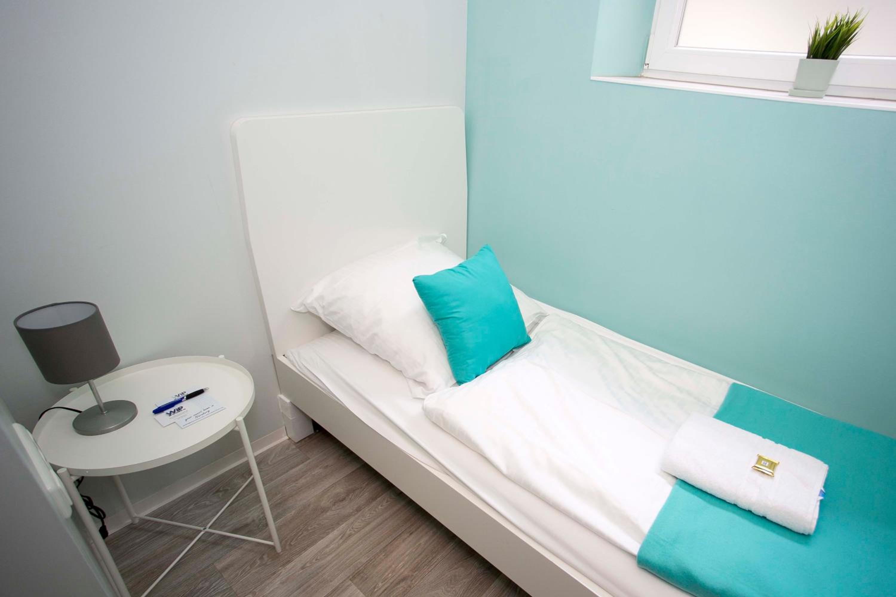 Single Room with Bathroom photo 2