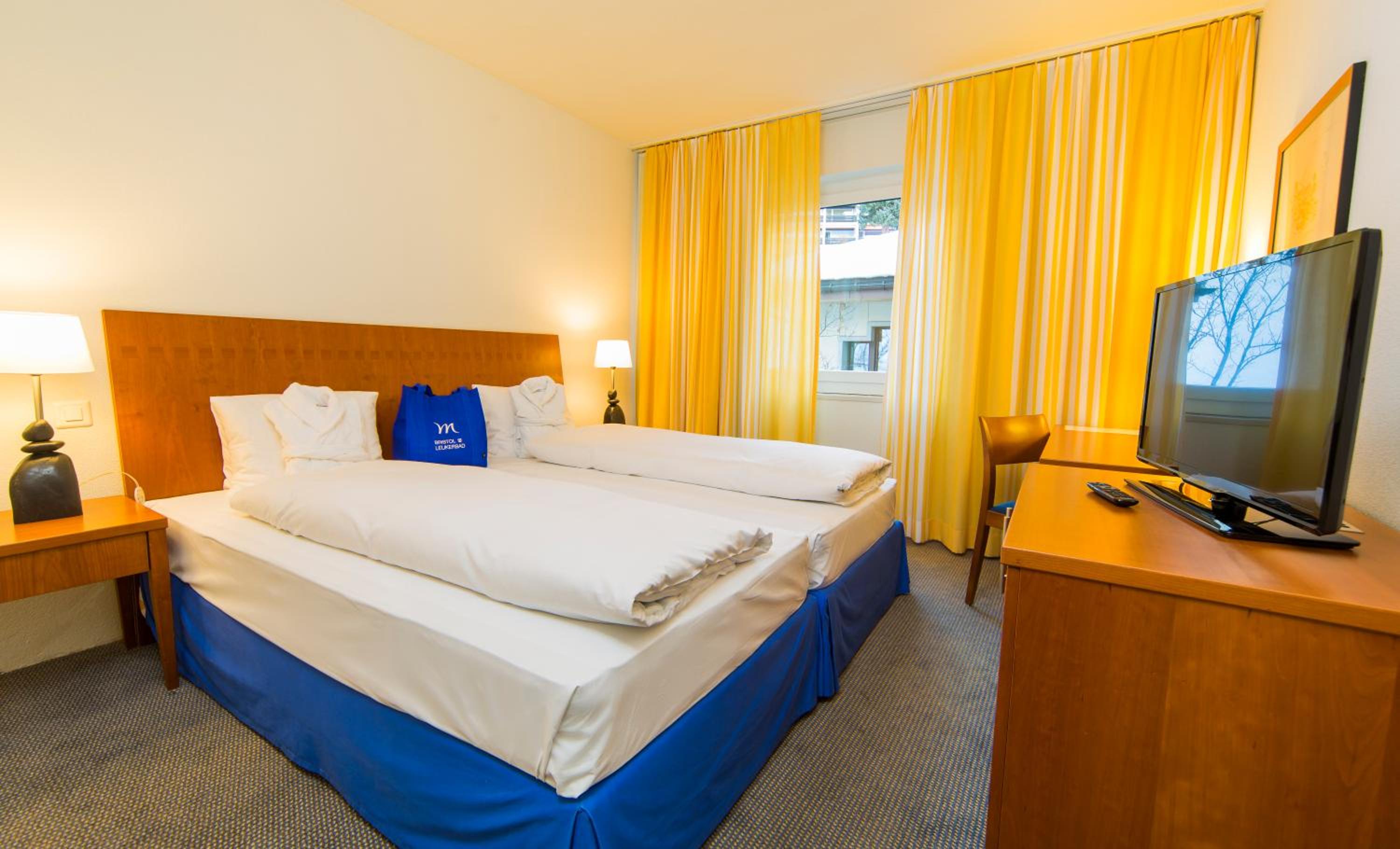 Superior Room with 2 Single Beds - Photo 1