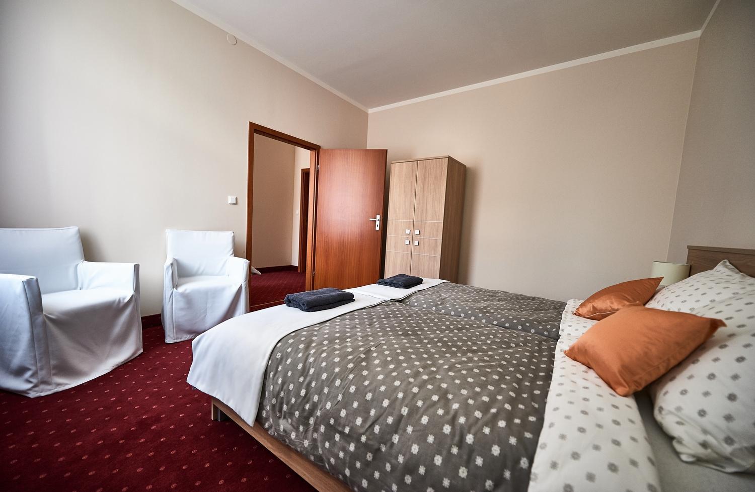 Quadruple Room - Photo 2