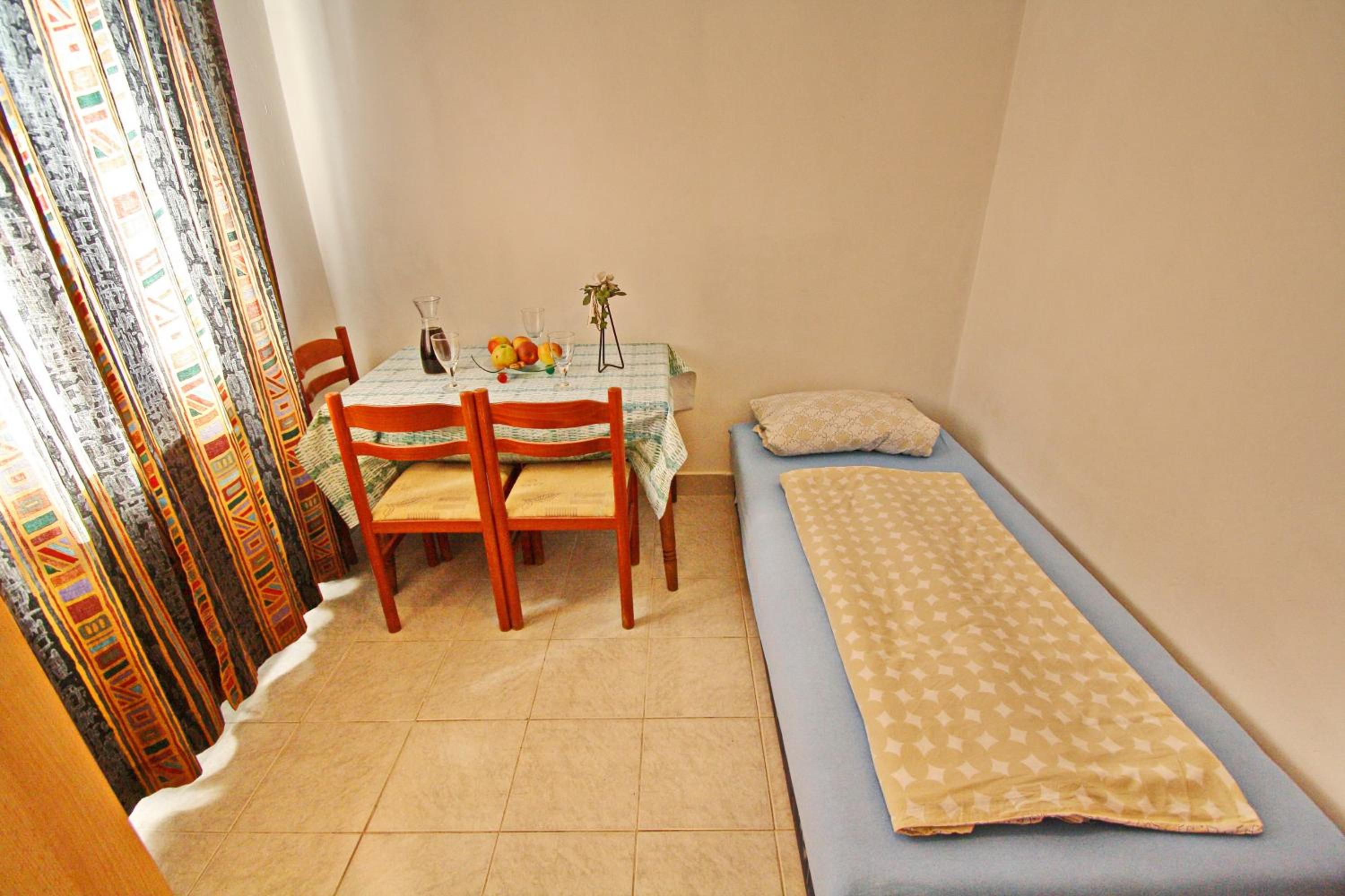 One-Bedroom Apartment with Garden View
