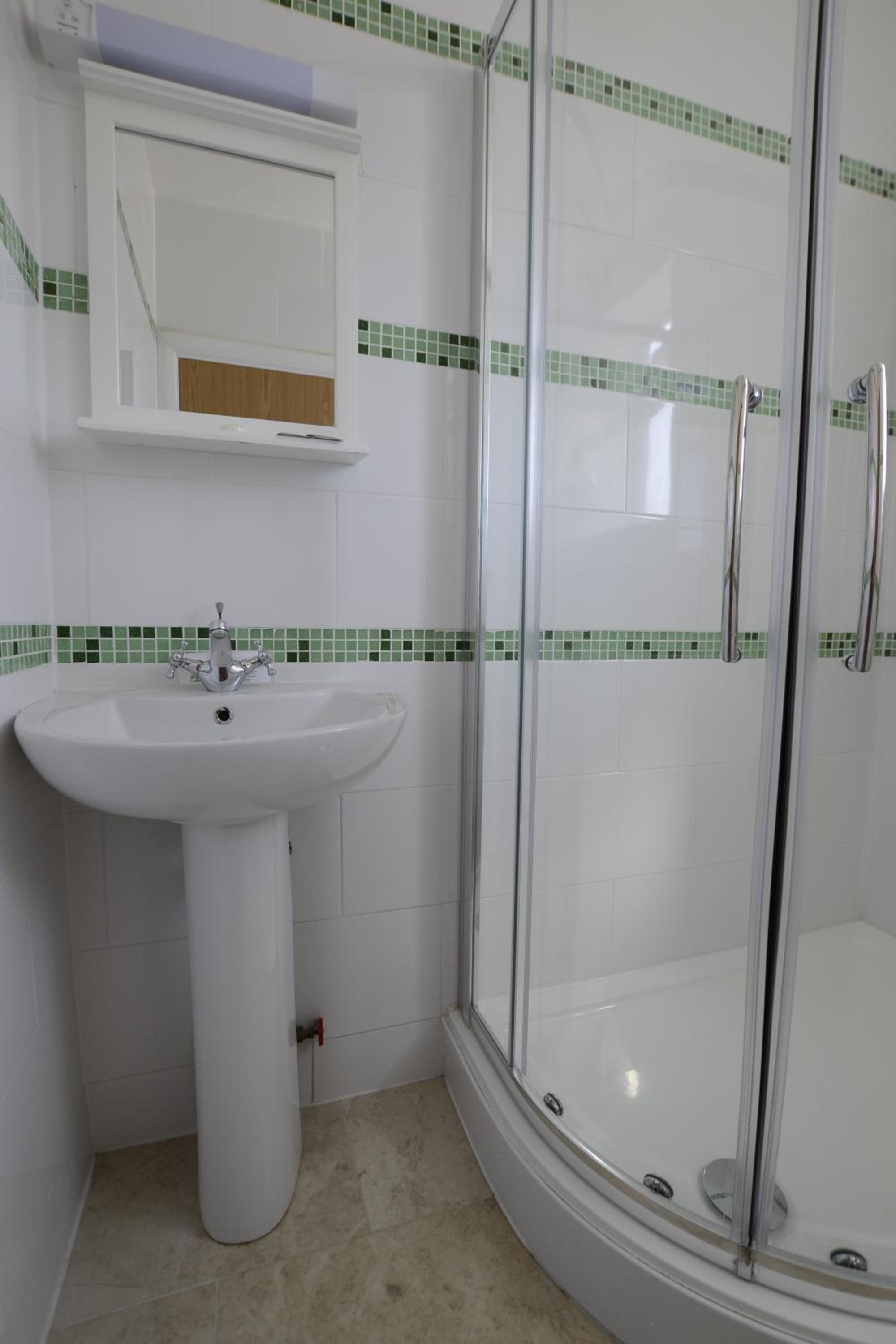 Double Room - Photo 4