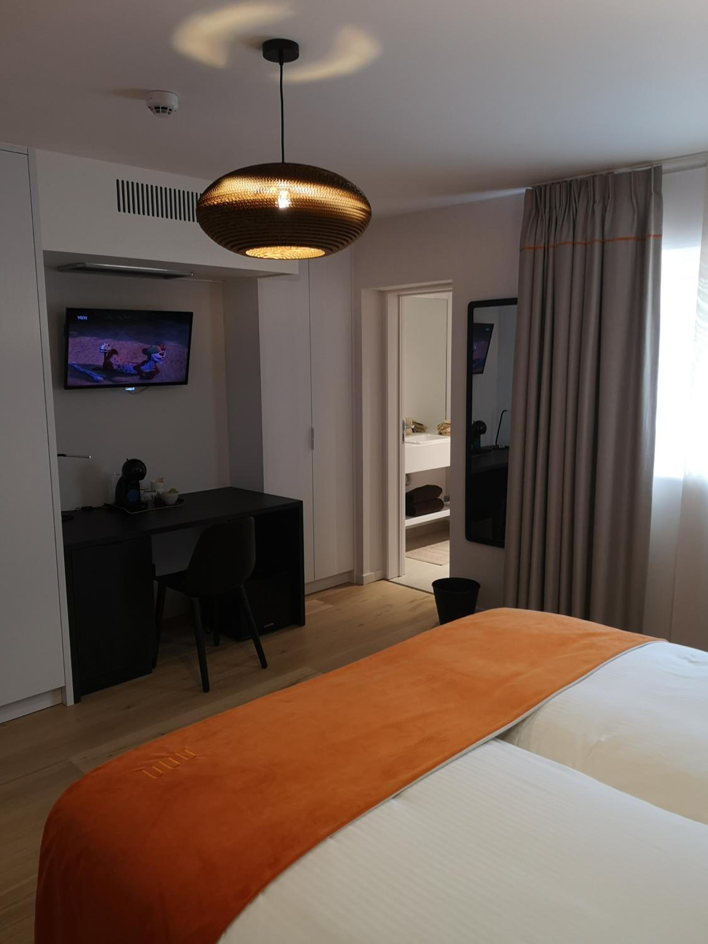 Deluxe Double Room with Shower photo 2